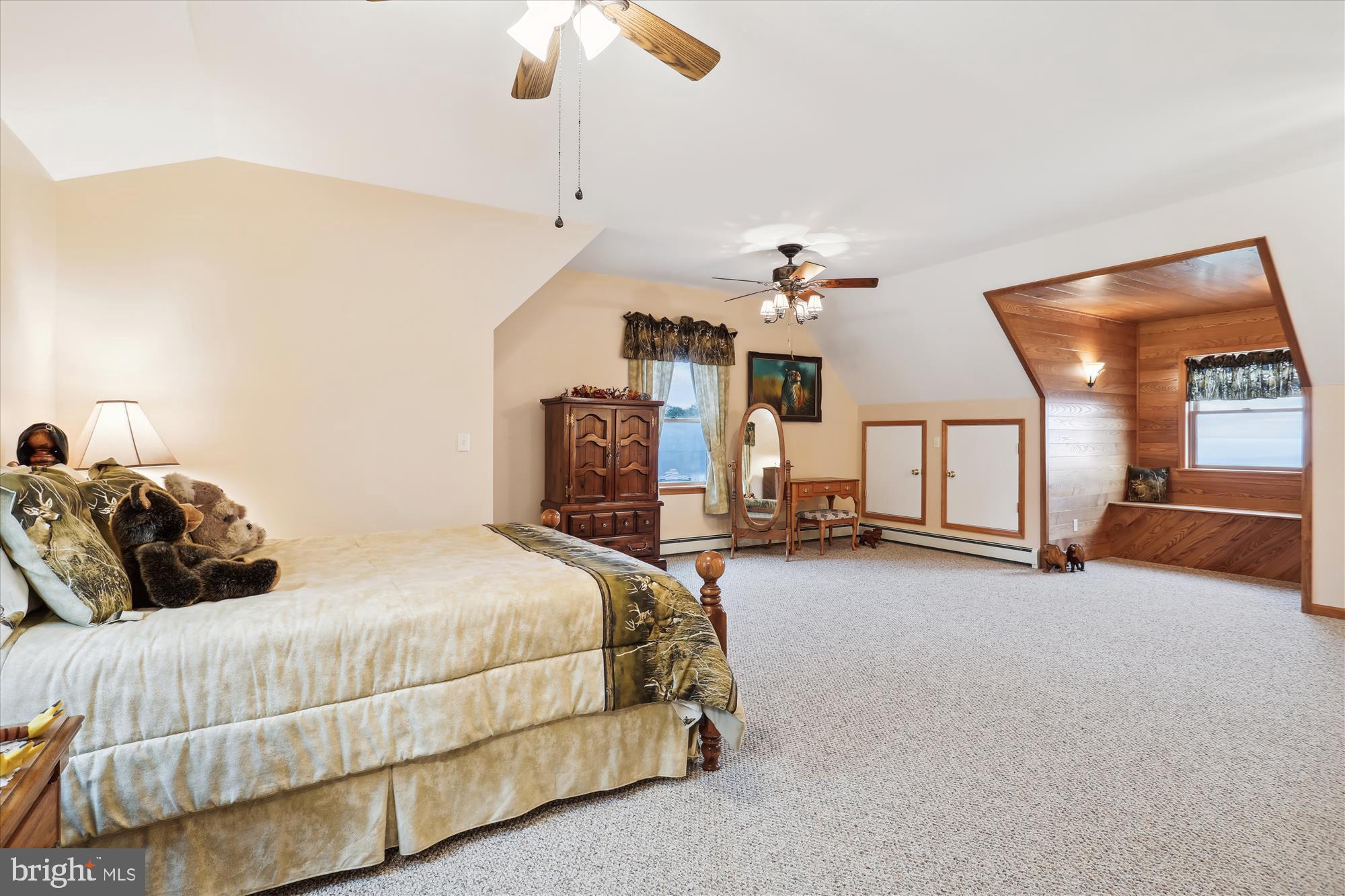 GREENWOOD RIDGE - Residential