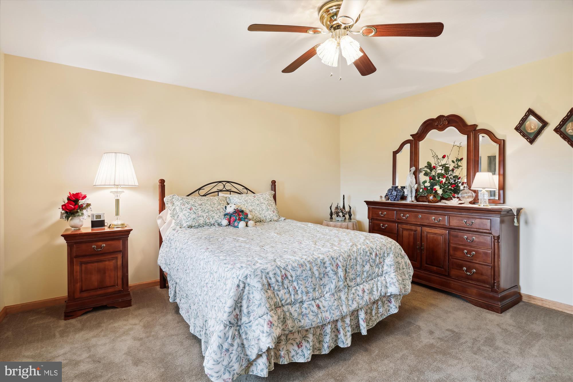 GREENWOOD RIDGE - Residential