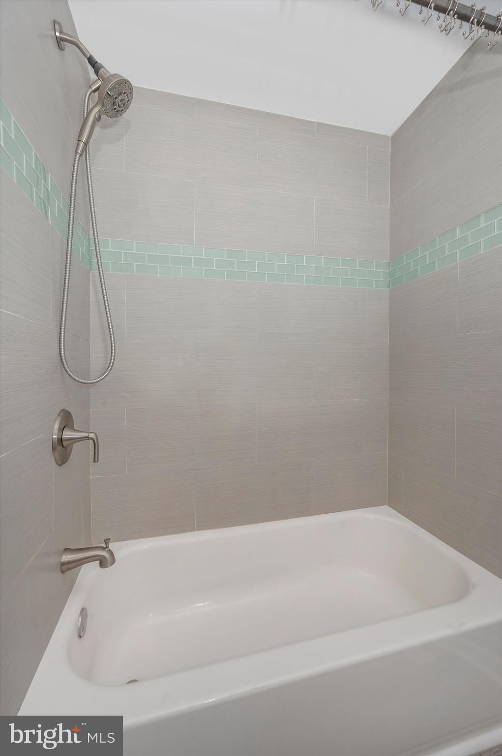 MORNINGSIDE HEIGHTS - Residential