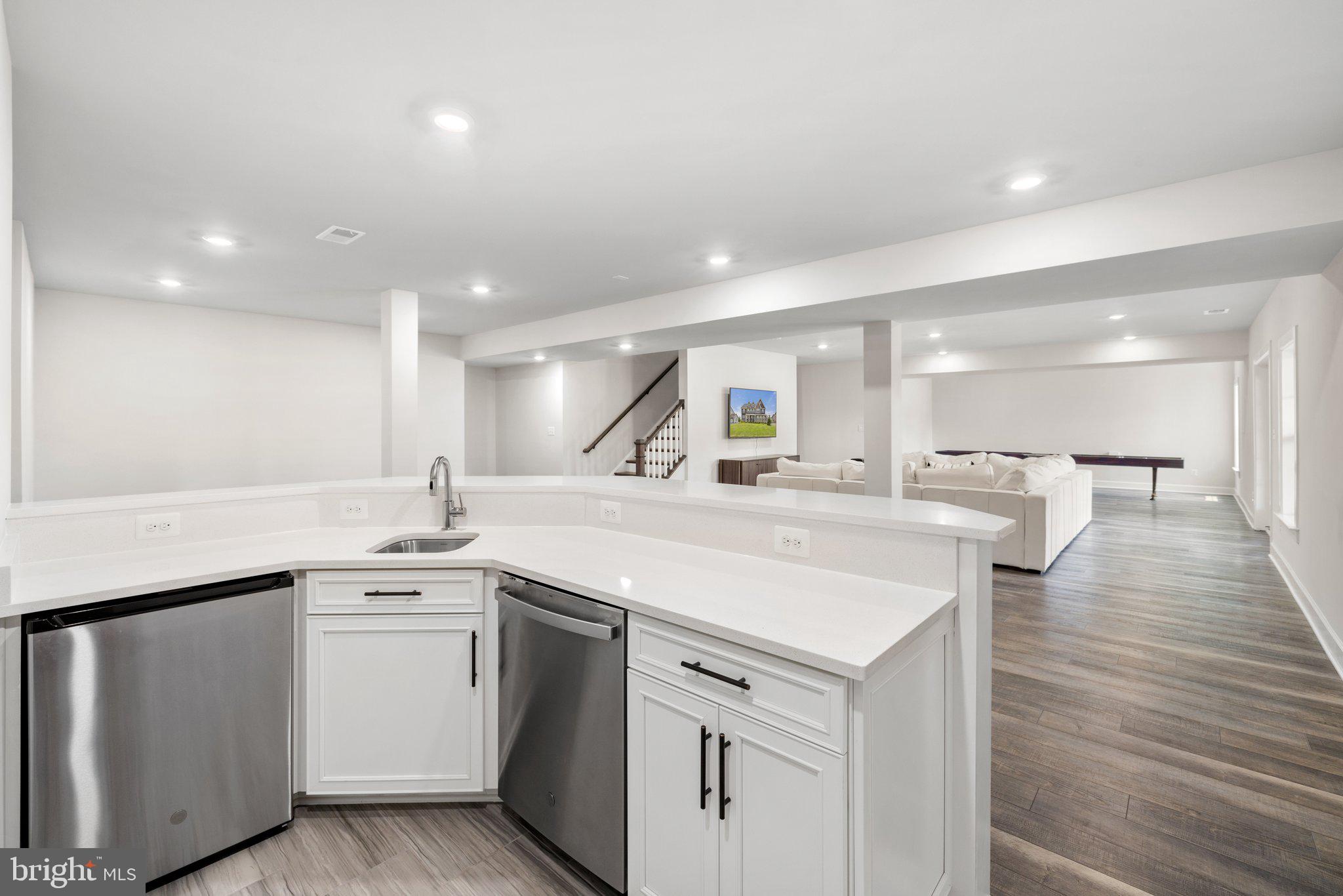 VIRGINIA CROSSING - Residential