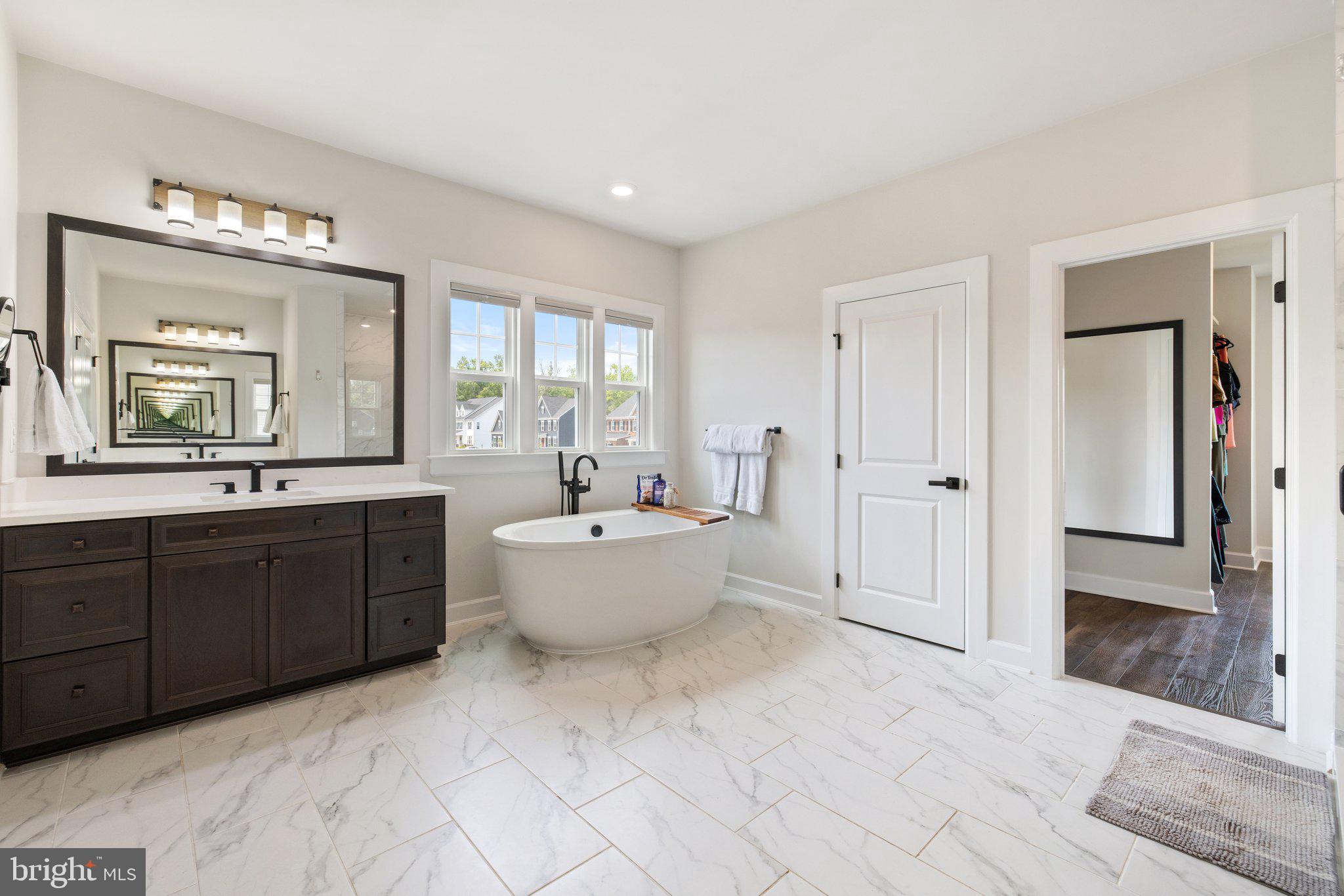 VIRGINIA CROSSING - Residential