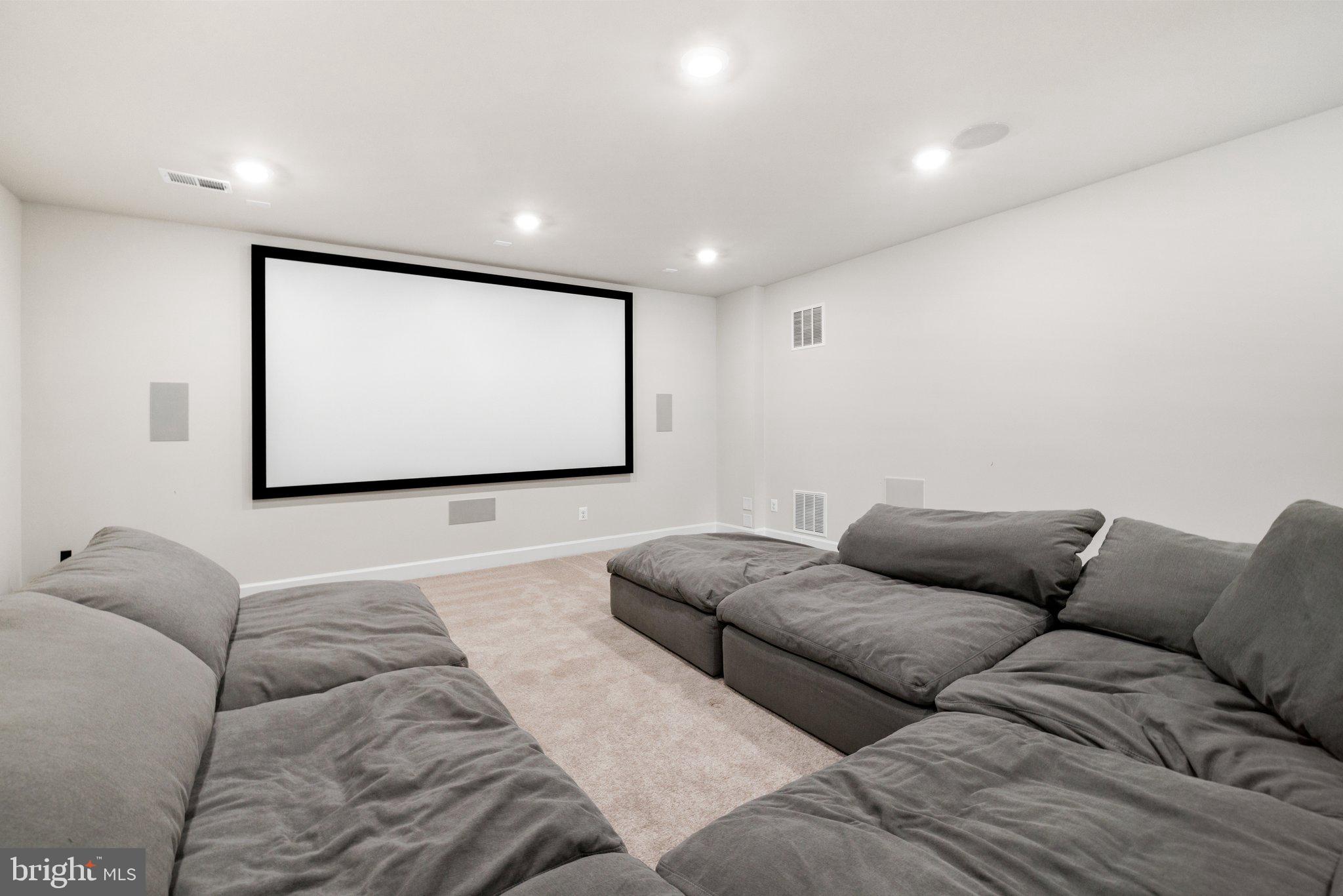 VIRGINIA CROSSING - Residential