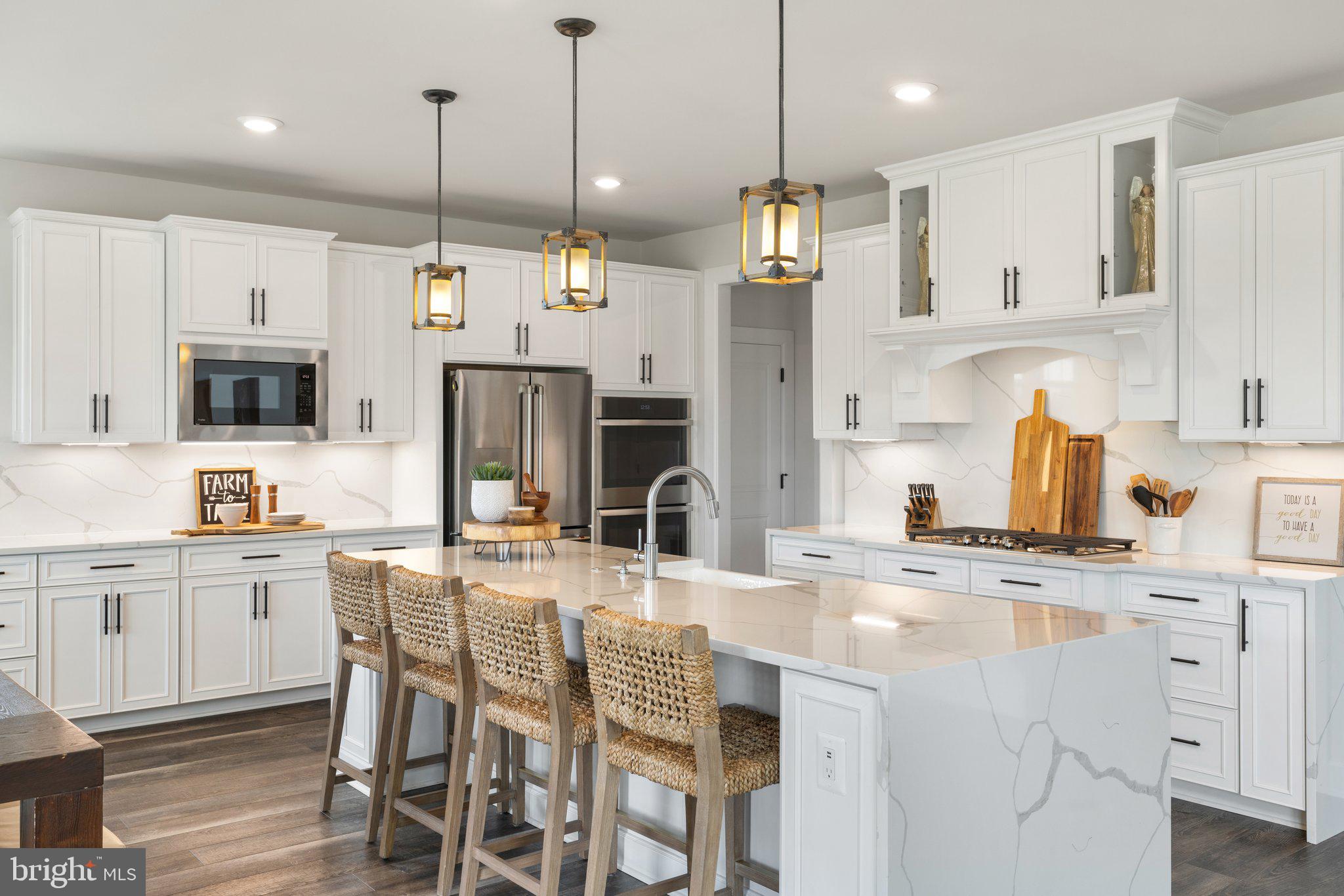 VIRGINIA CROSSING - Residential