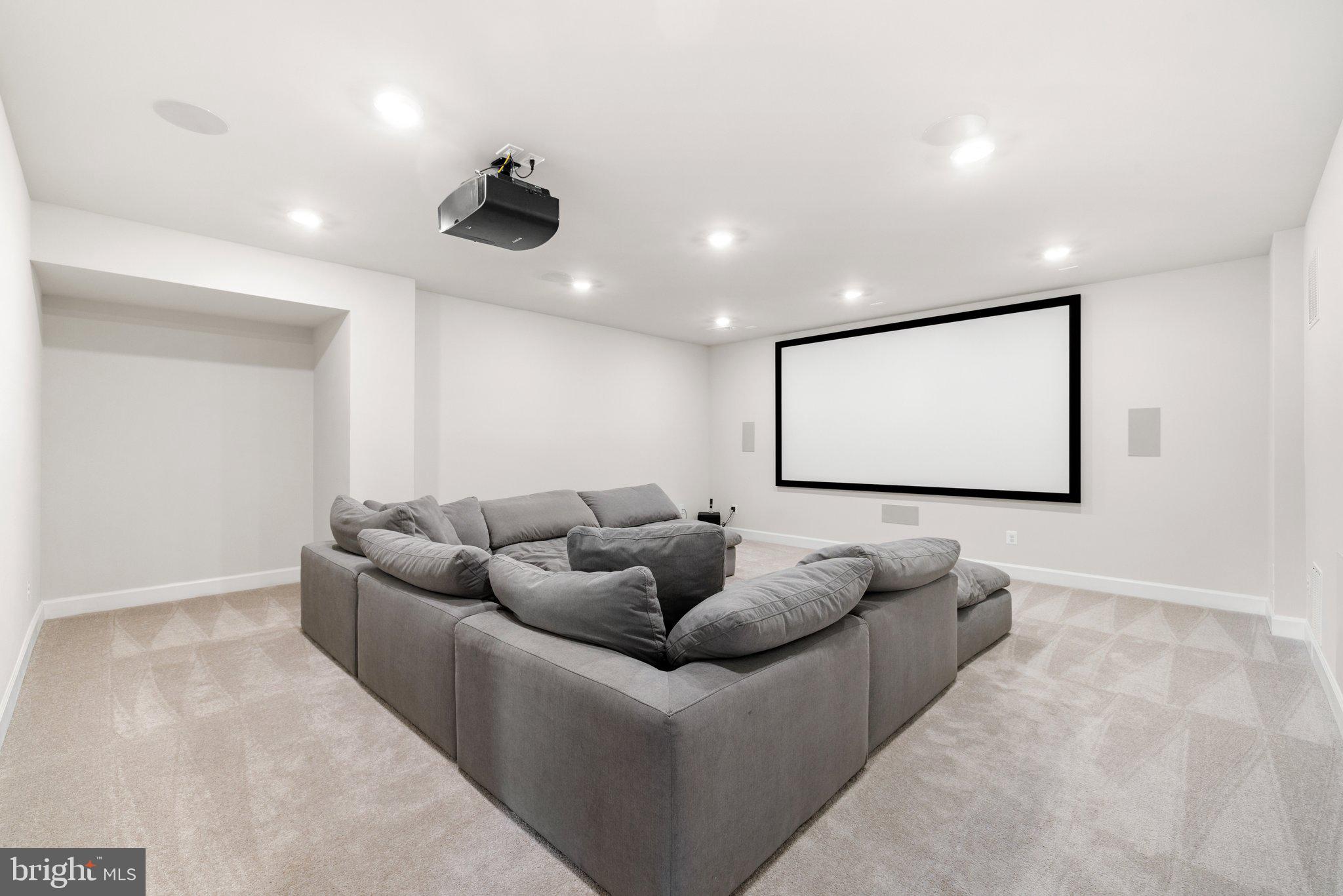 VIRGINIA CROSSING - Residential