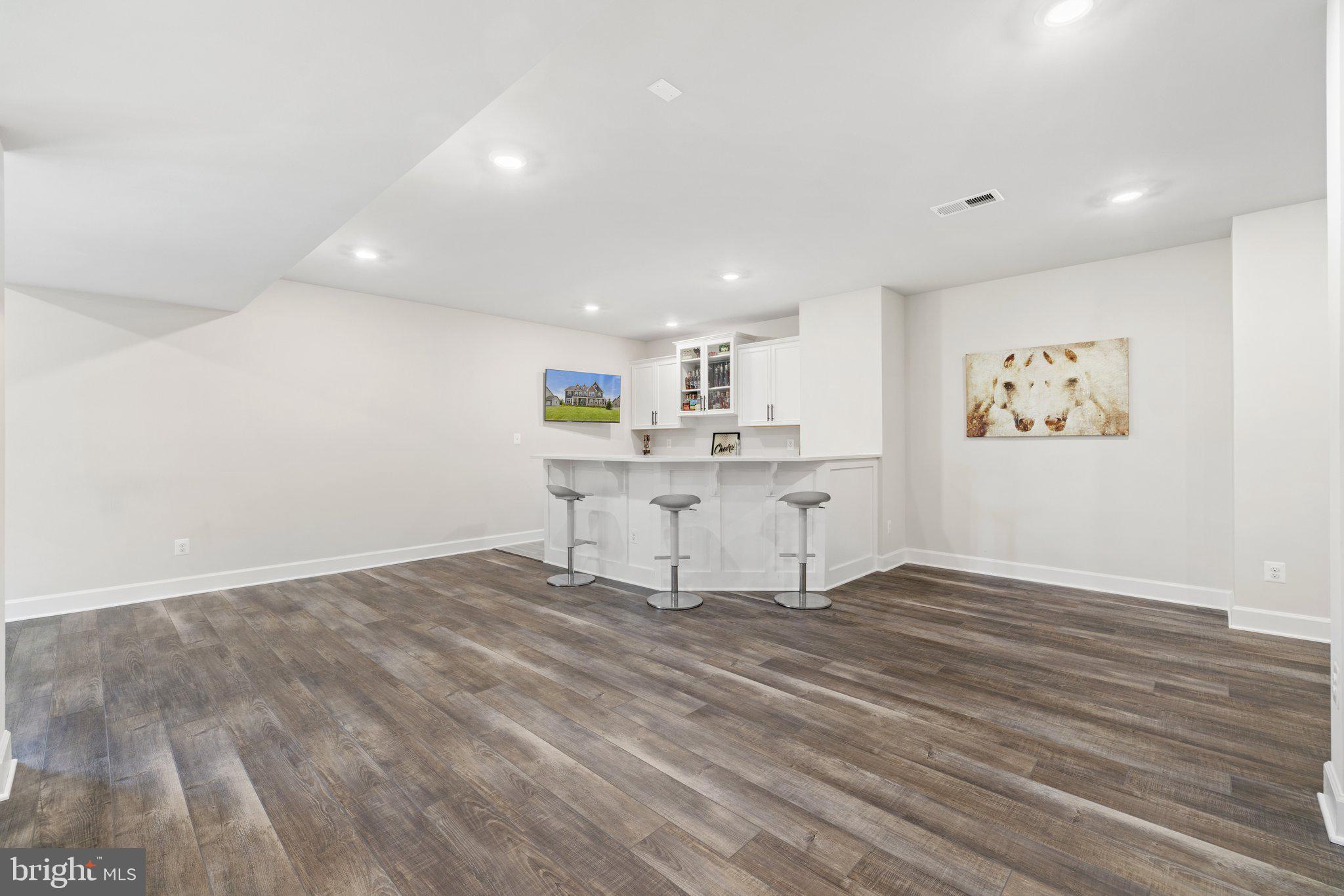 VIRGINIA CROSSING - Residential