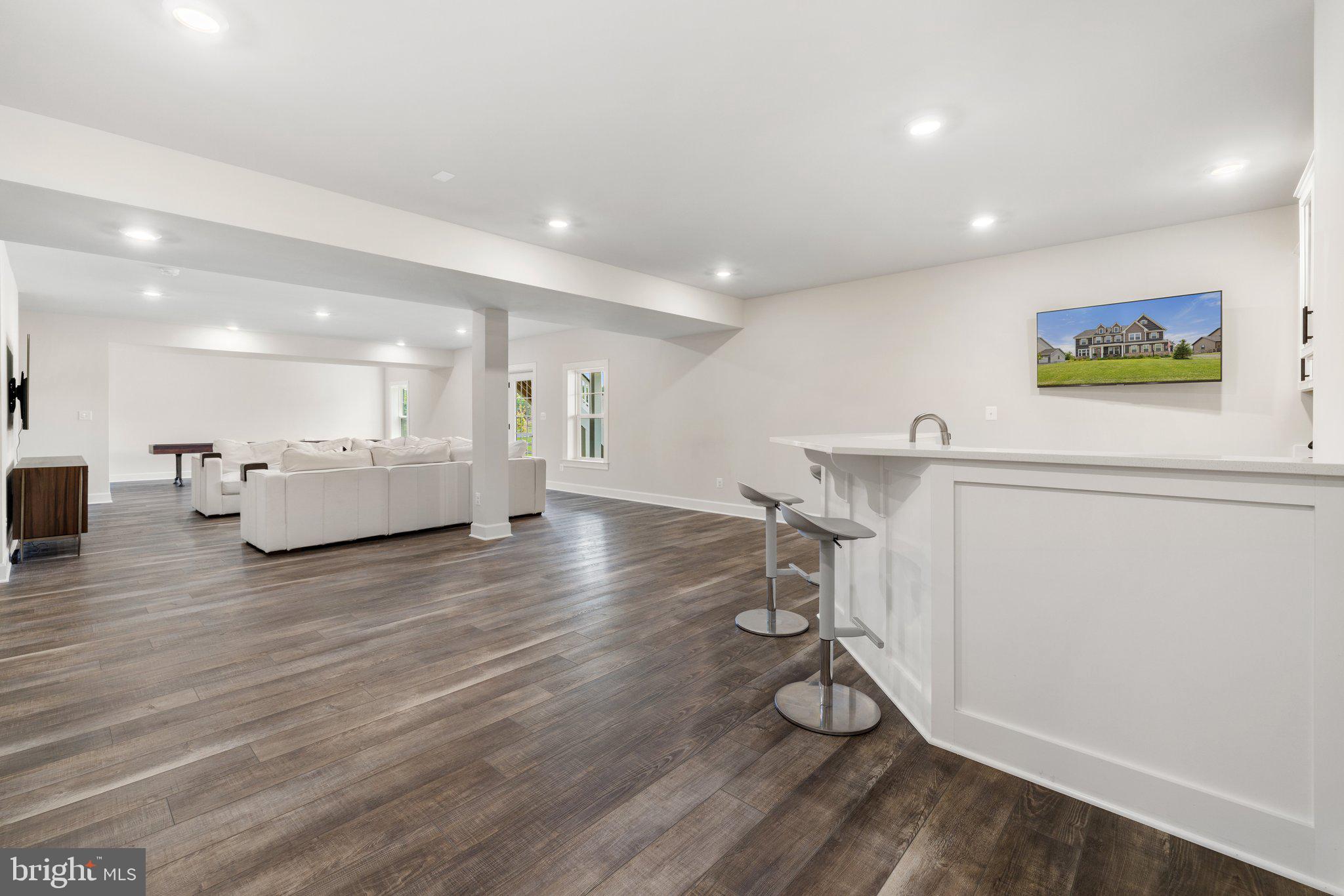 VIRGINIA CROSSING - Residential