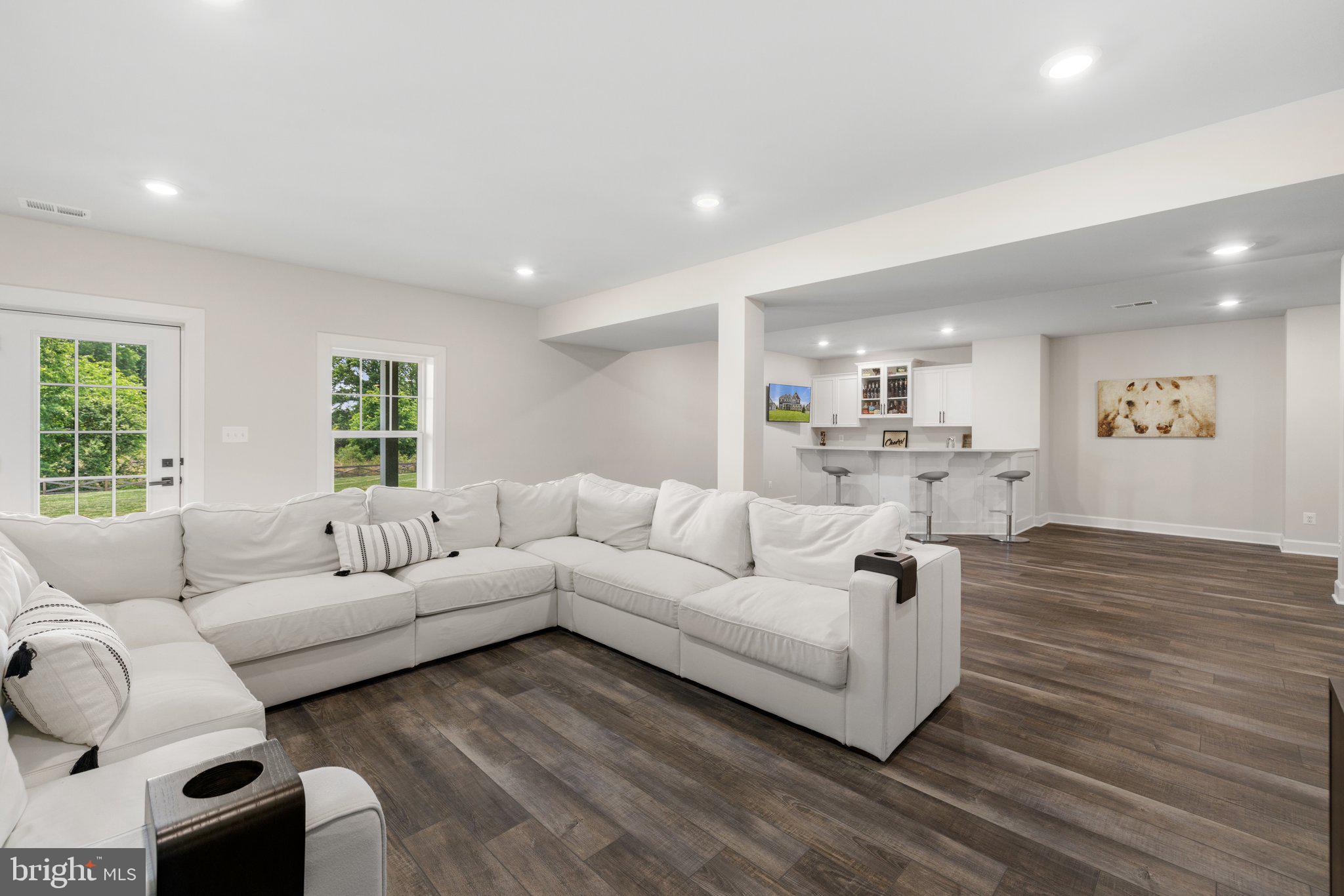 VIRGINIA CROSSING - Residential