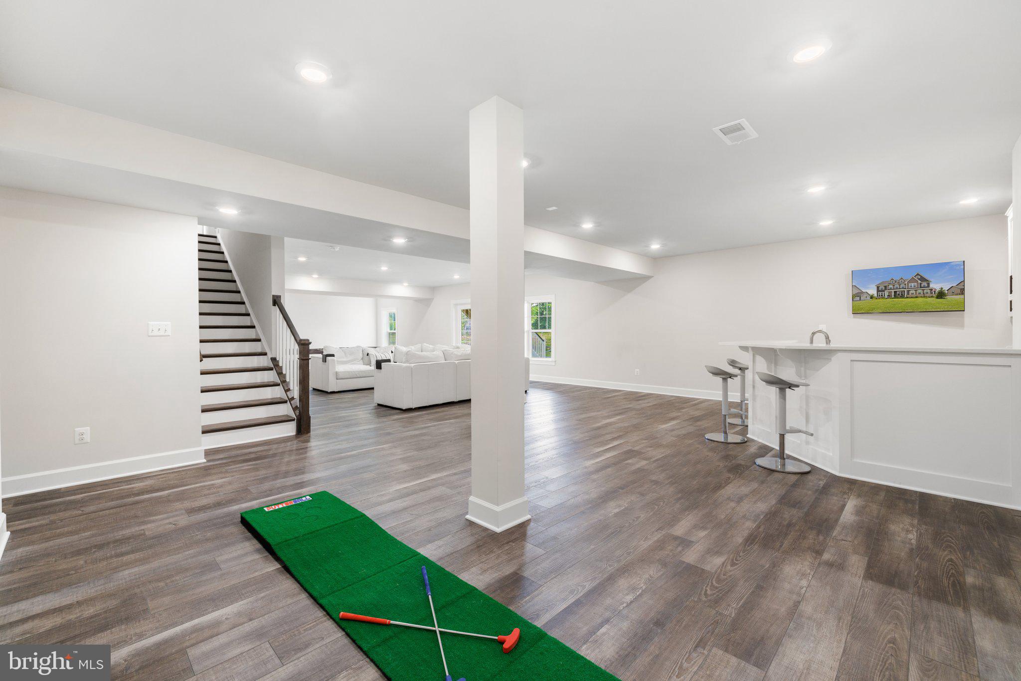 VIRGINIA CROSSING - Residential