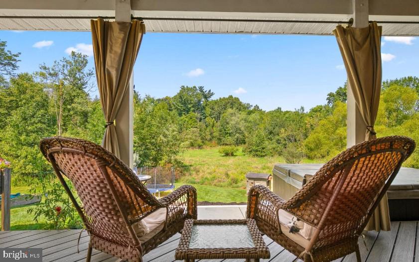 106 CREEK VIEW DRIVE