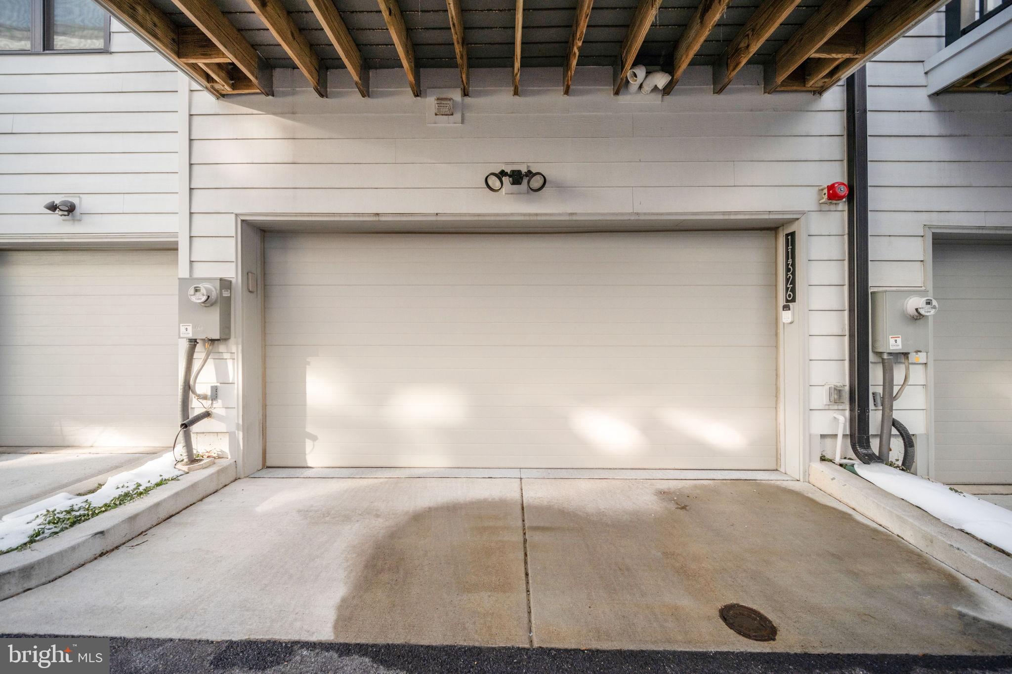 CABIN JOHN VILLAGE - Residential