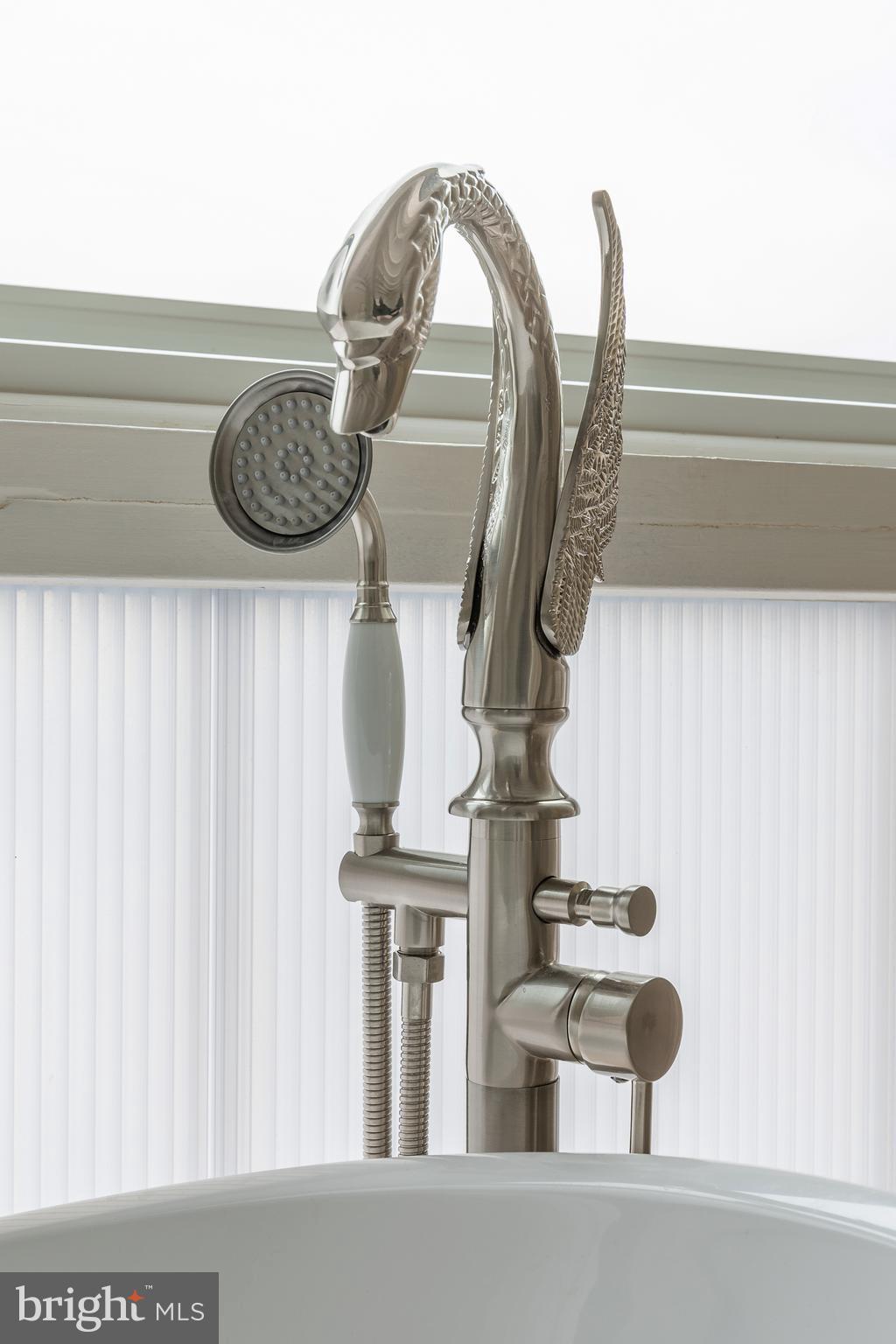 EAST PASSYUNK CROSSING - Residential Lease