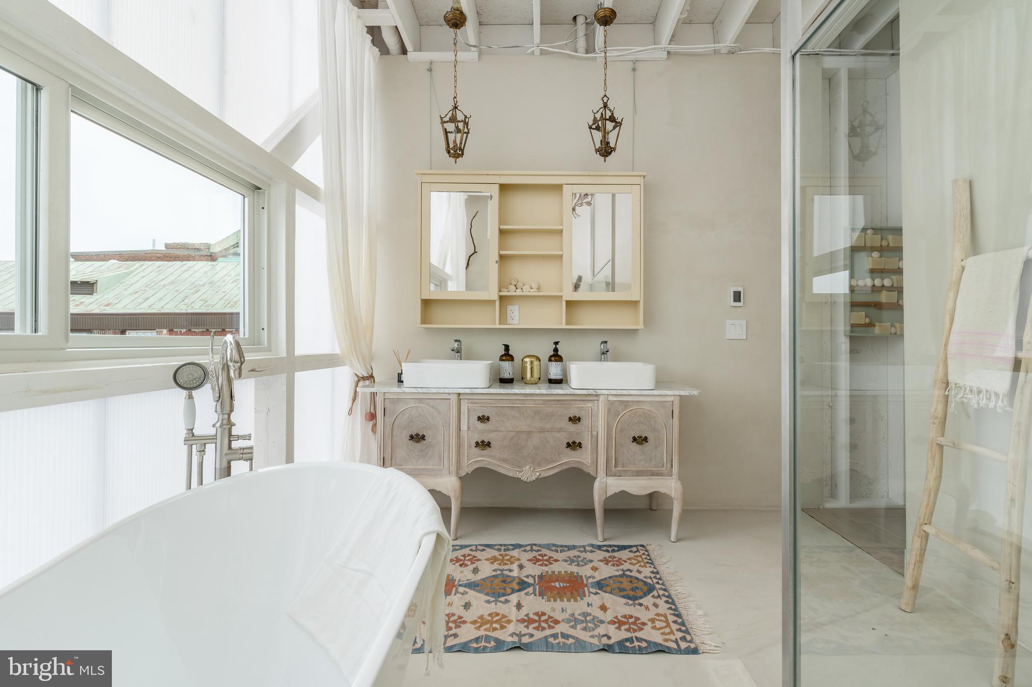 EAST PASSYUNK CROSSING - Residential Lease