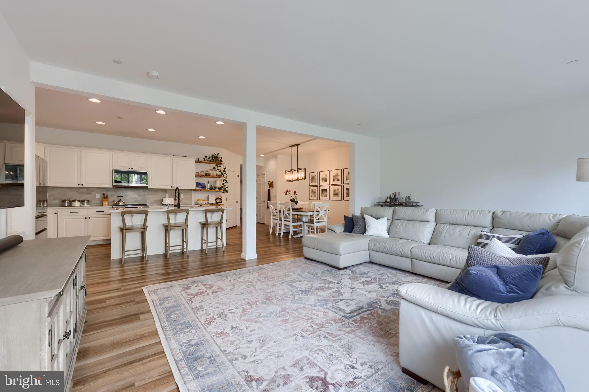 4522 LAURELWOOD DRIVE