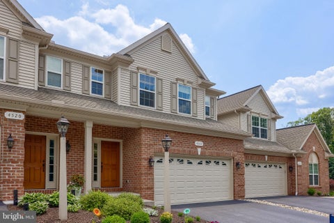 Townhouse For Sale - 4522 Laurelwood Drive<br/> HARRISBURG, PA 17110