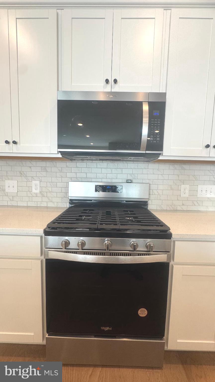 SPRING LAKE - Residential Lease