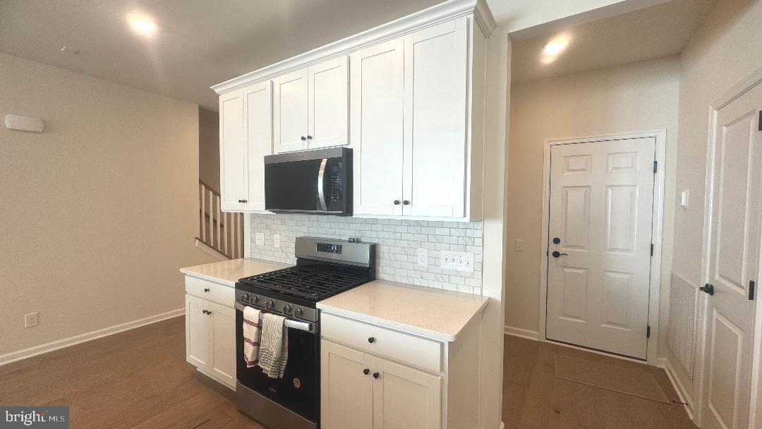 SPRING LAKE - Residential Lease