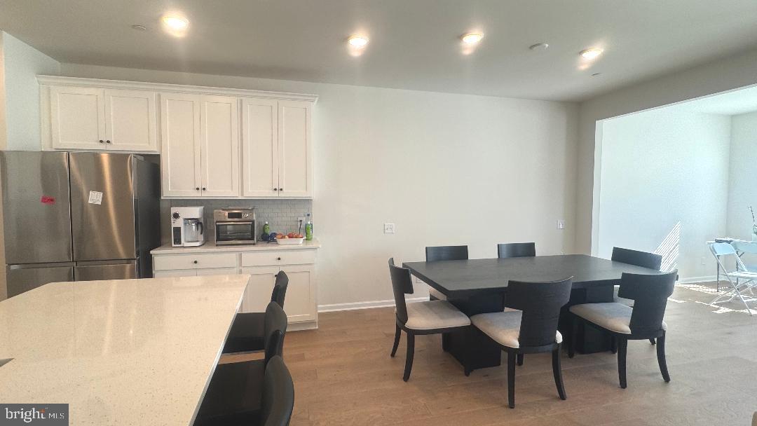 SPRING LAKE - Residential Lease