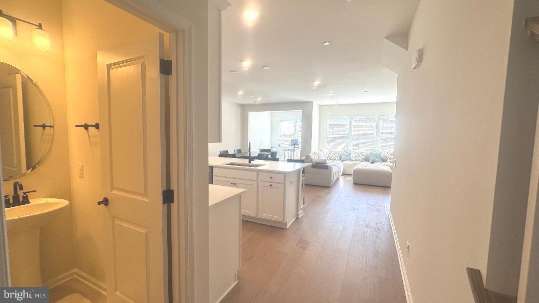 SPRING LAKE - Residential Lease