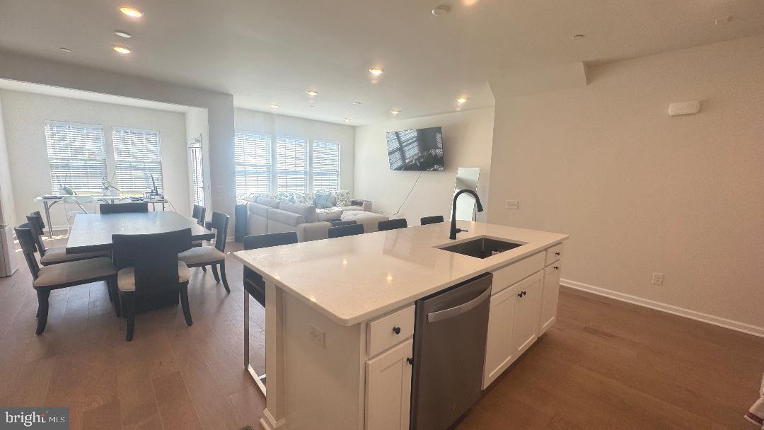 SPRING LAKE - Residential Lease