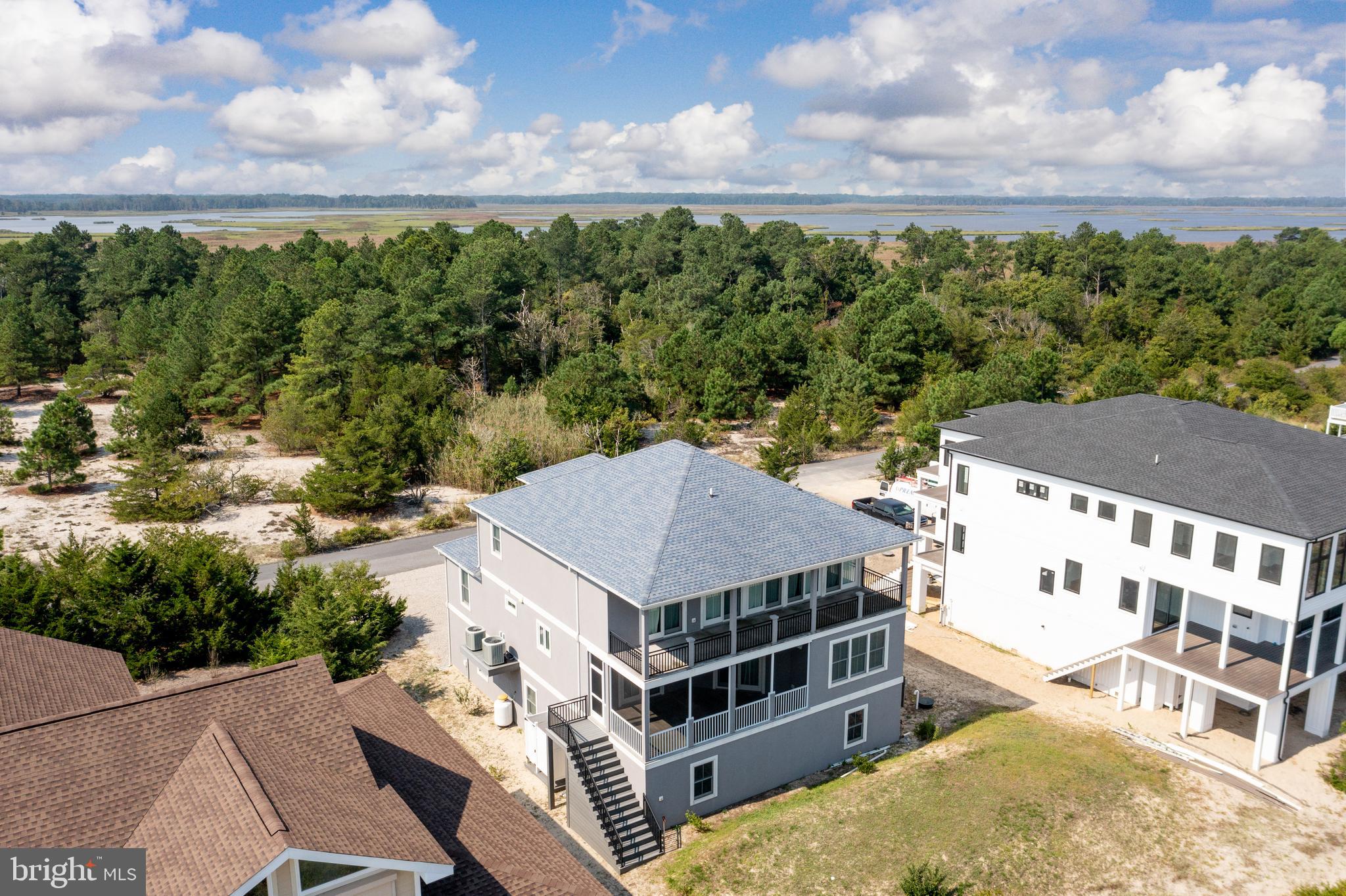 BACK BAY COVE - Residential