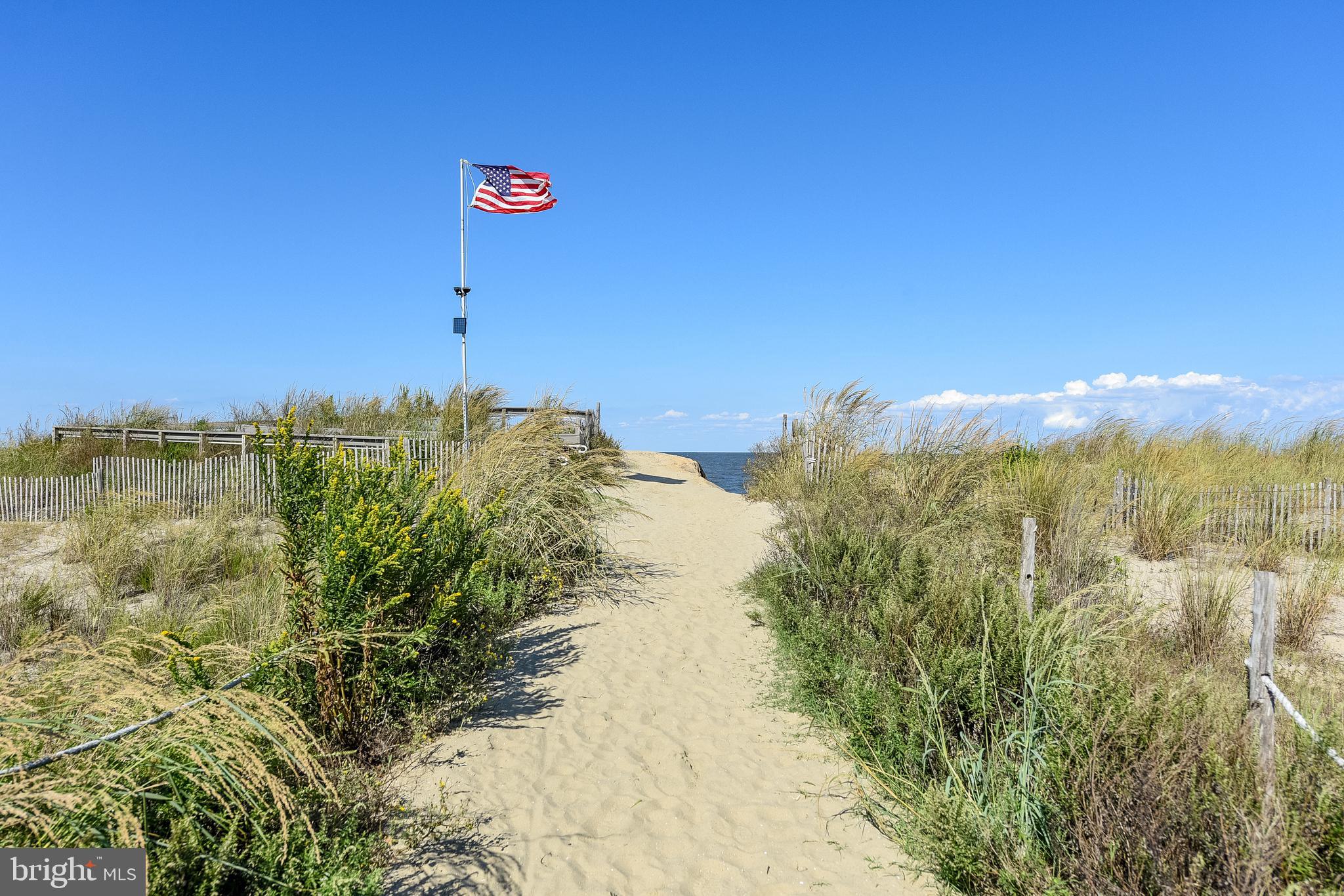 BACK BAY COVE - Residential
