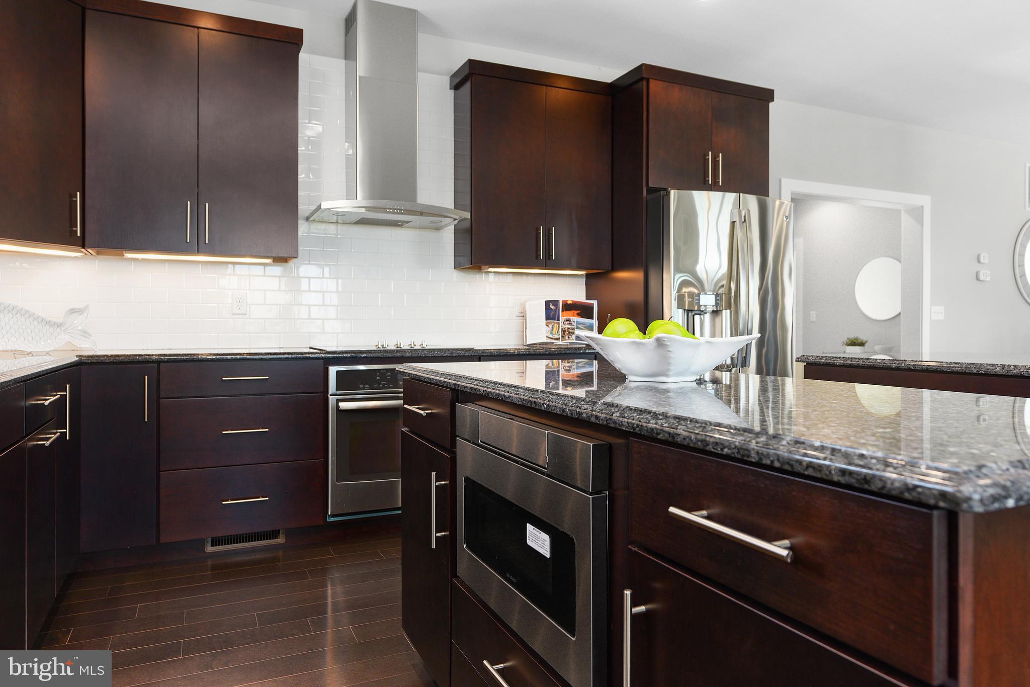 BACK BAY COVE - Residential