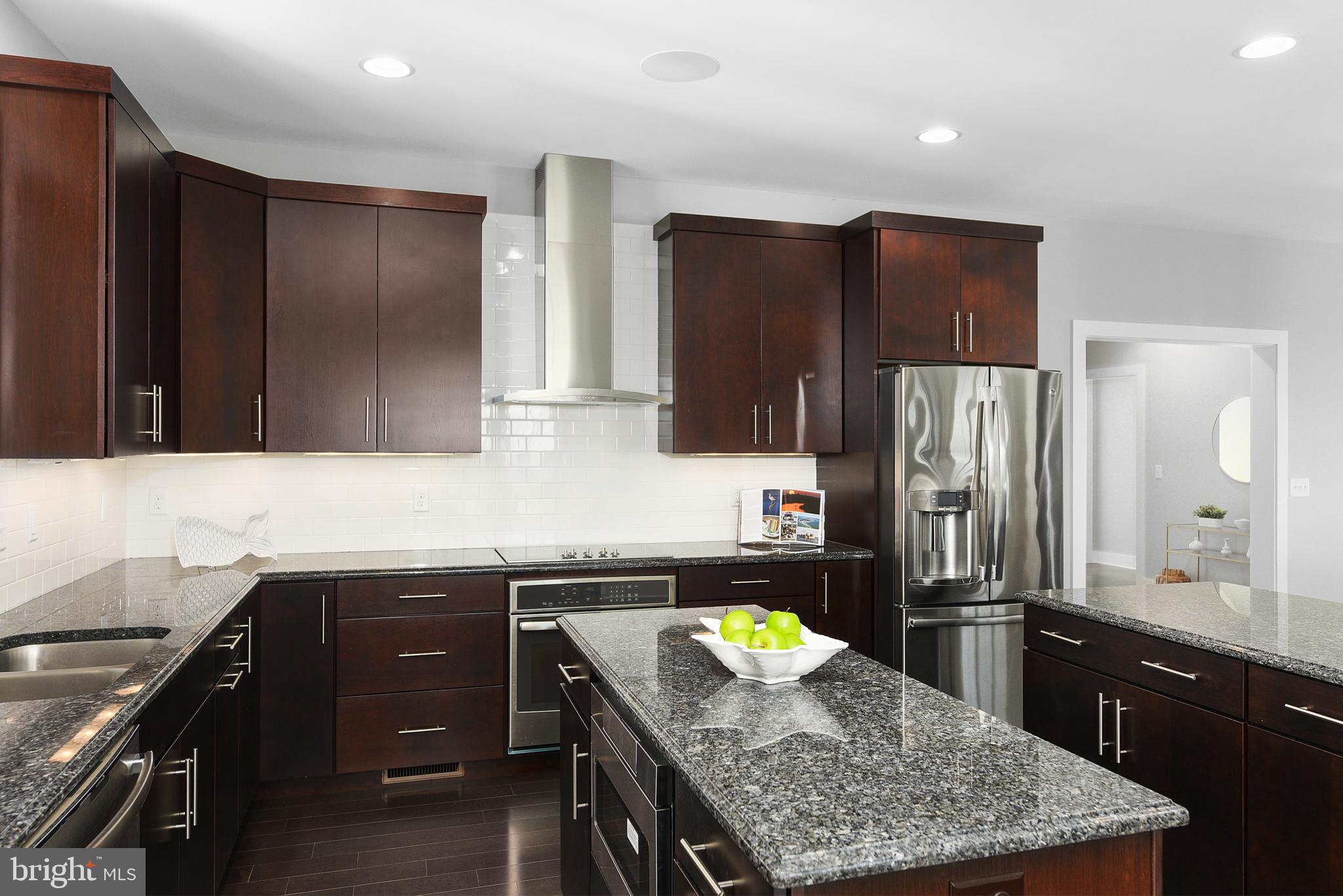 BACK BAY COVE - Residential