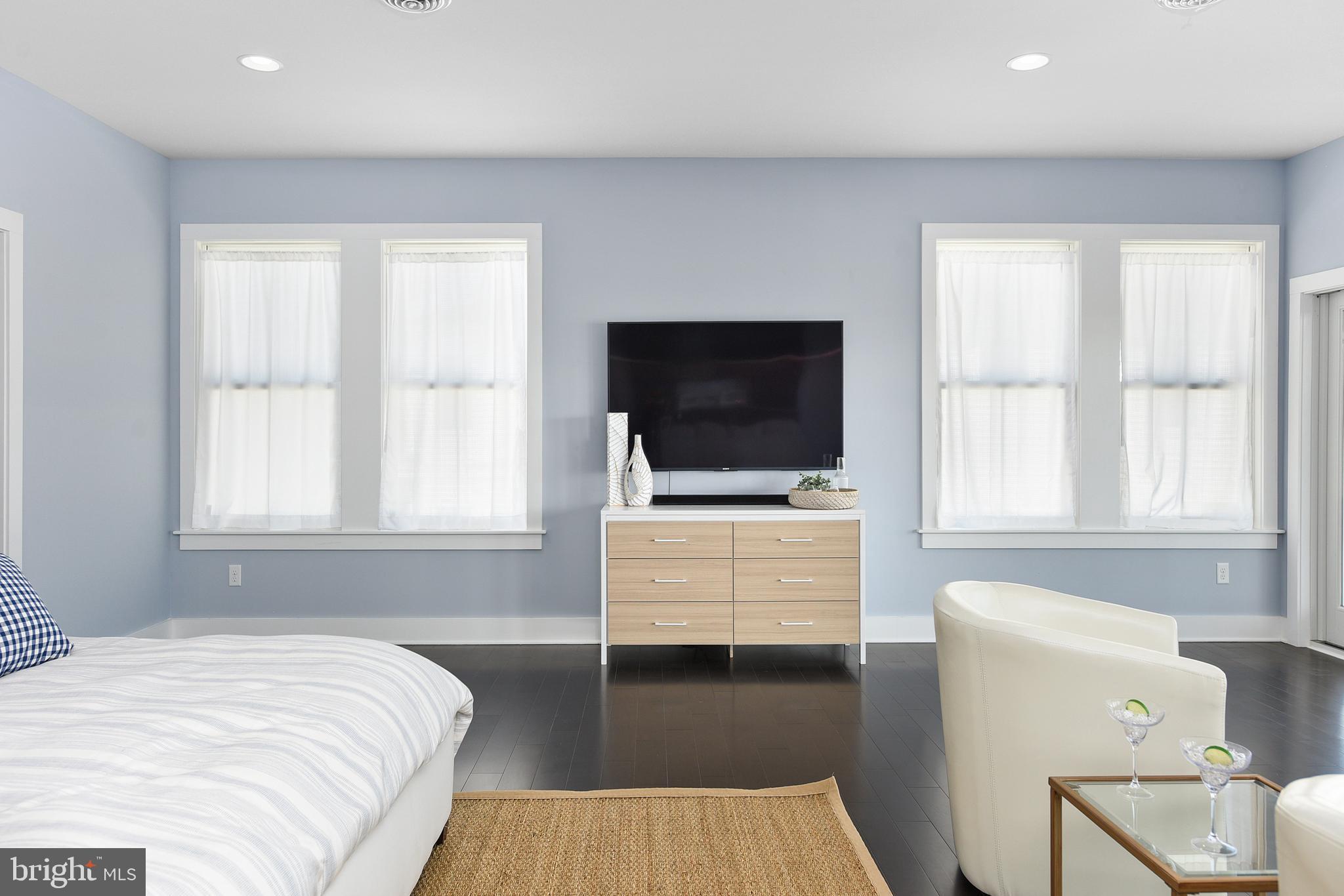 BACK BAY COVE - Residential