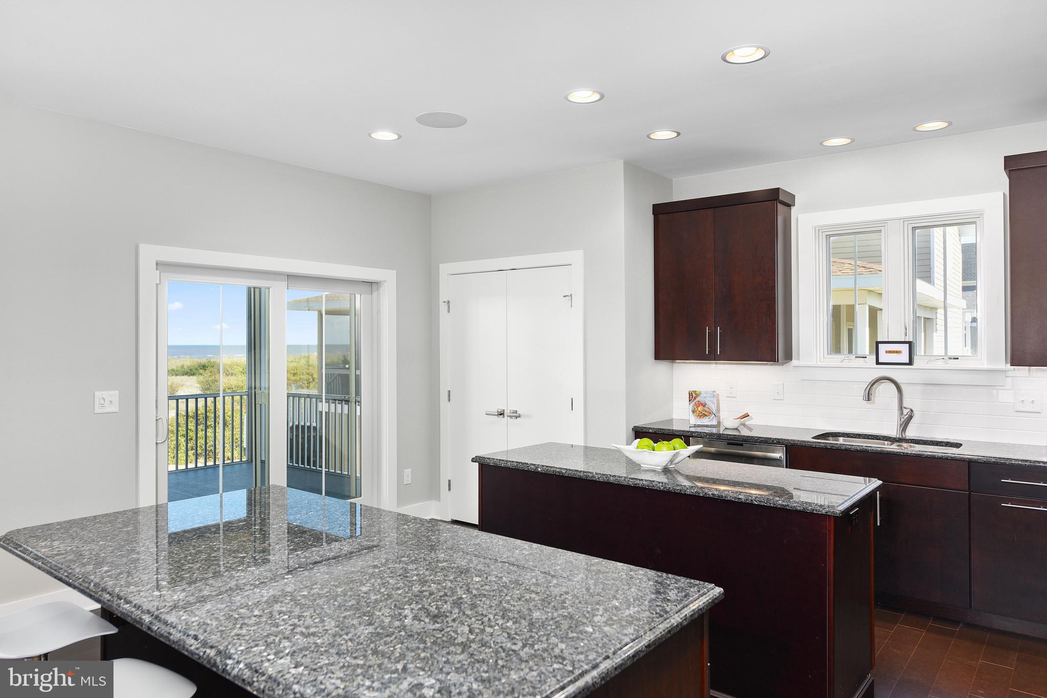 BACK BAY COVE - Residential