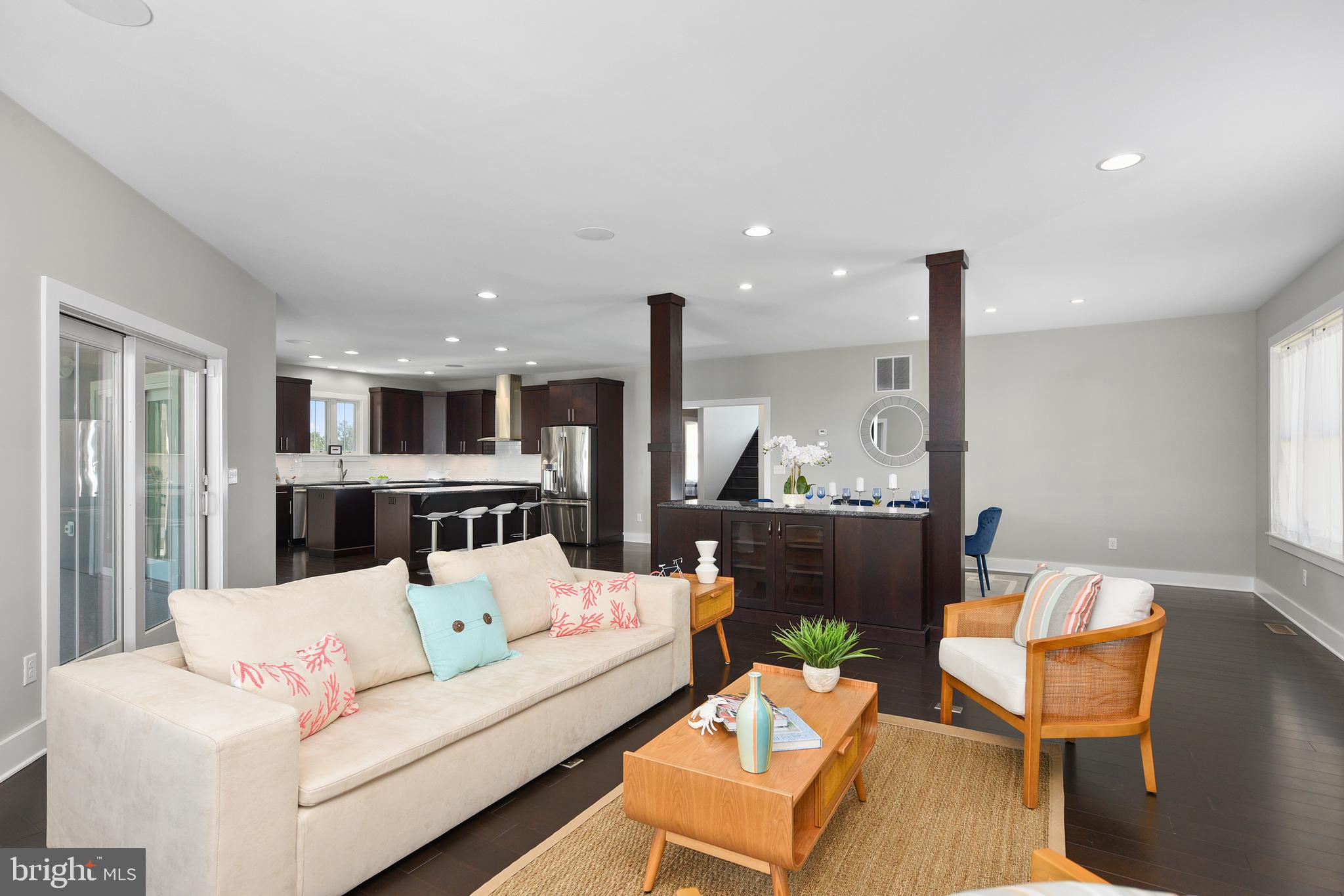 1910 N BAY SHORE DRIVE