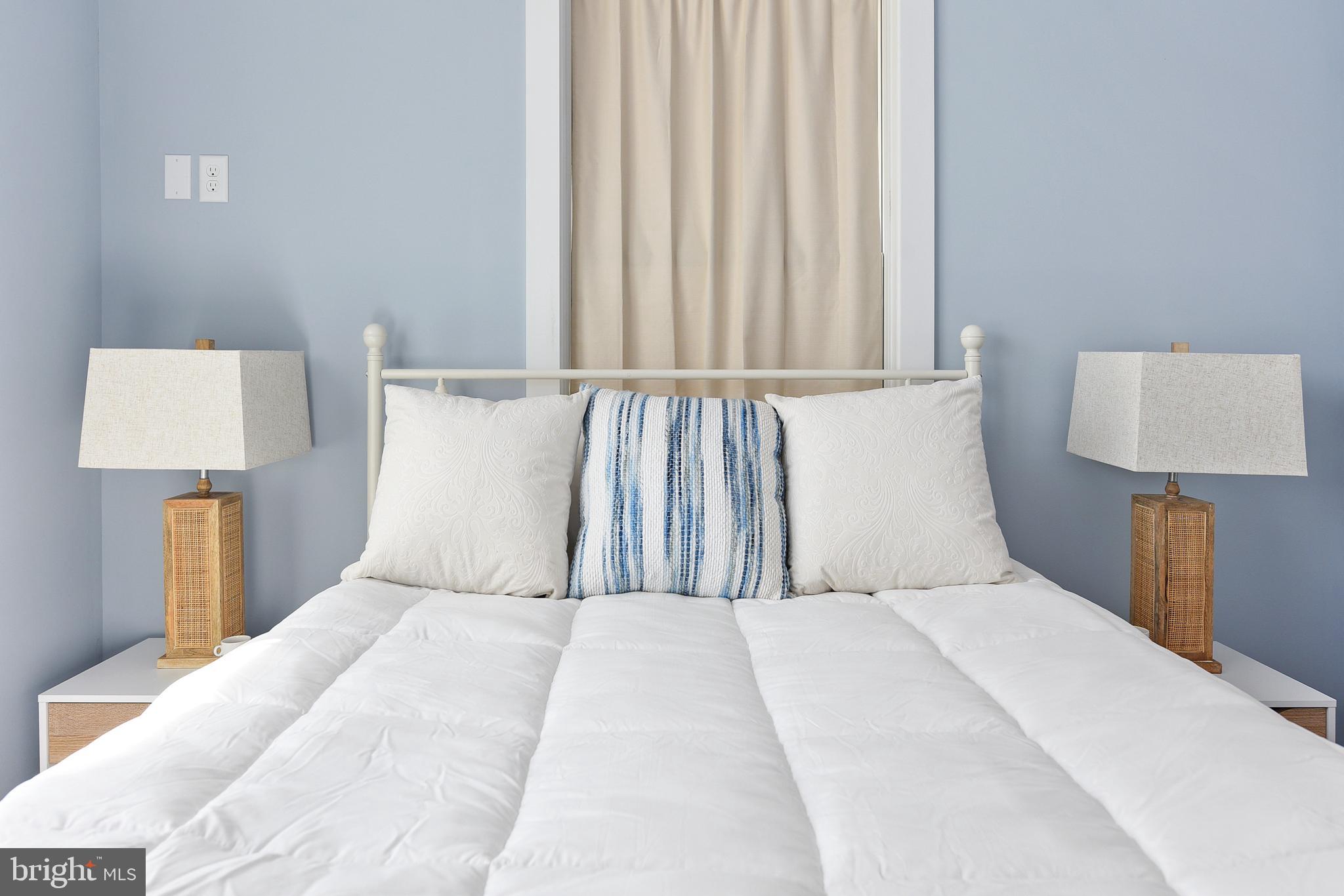 BACK BAY COVE - Residential