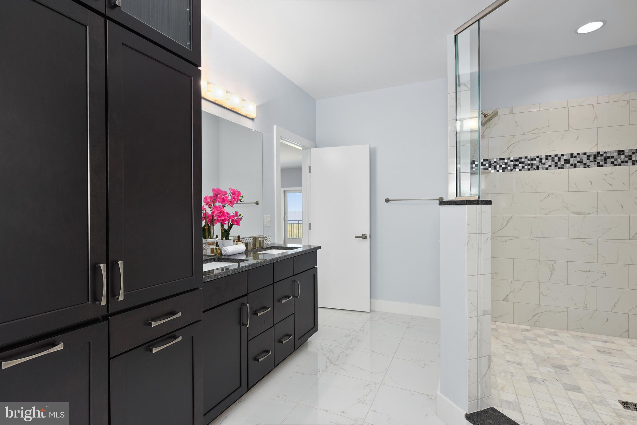 BACK BAY COVE - Residential