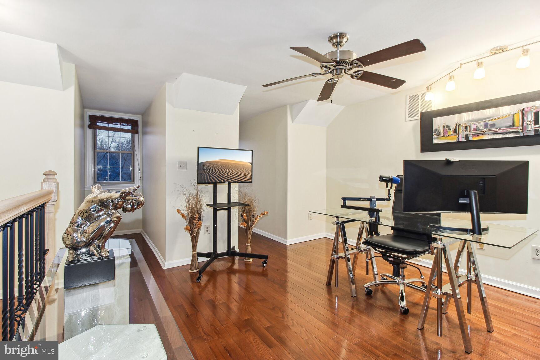 ASPENWOOD - Residential