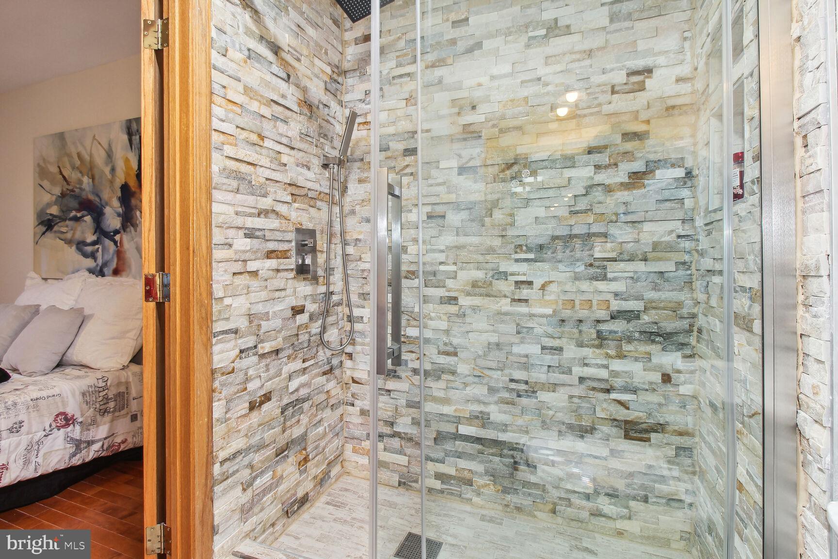 ASPENWOOD - Residential