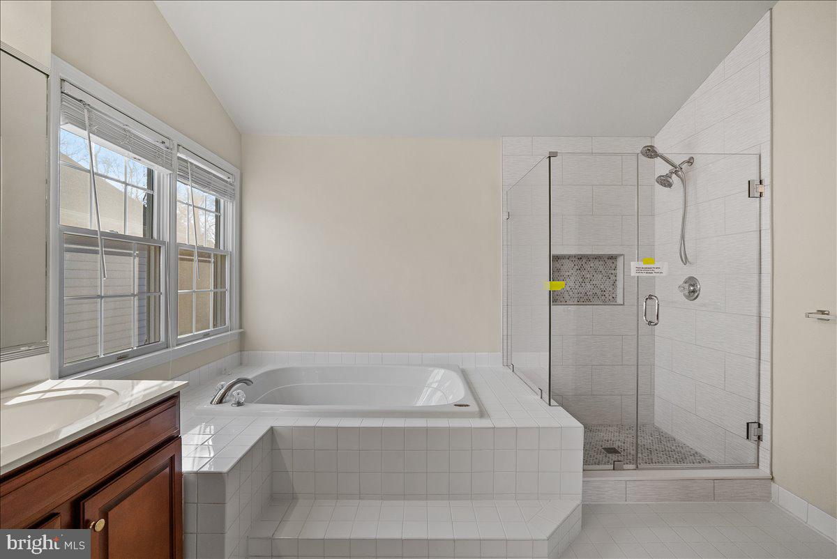 SOUTH RIDING - Residential