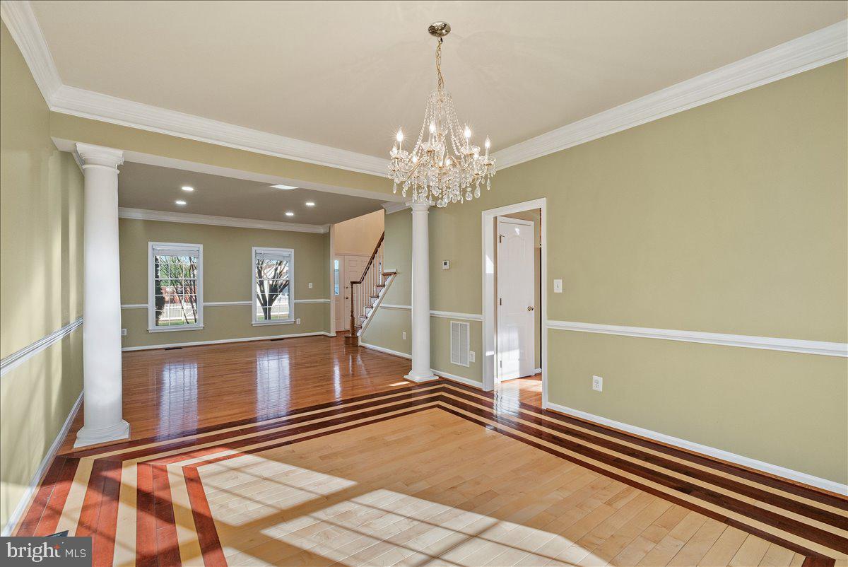 SOUTH RIDING - Residential