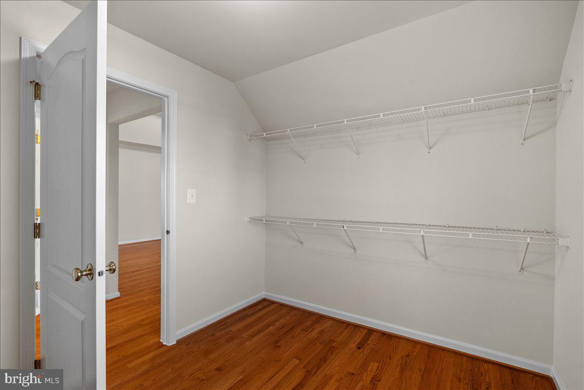 SOUTH RIDING - Residential