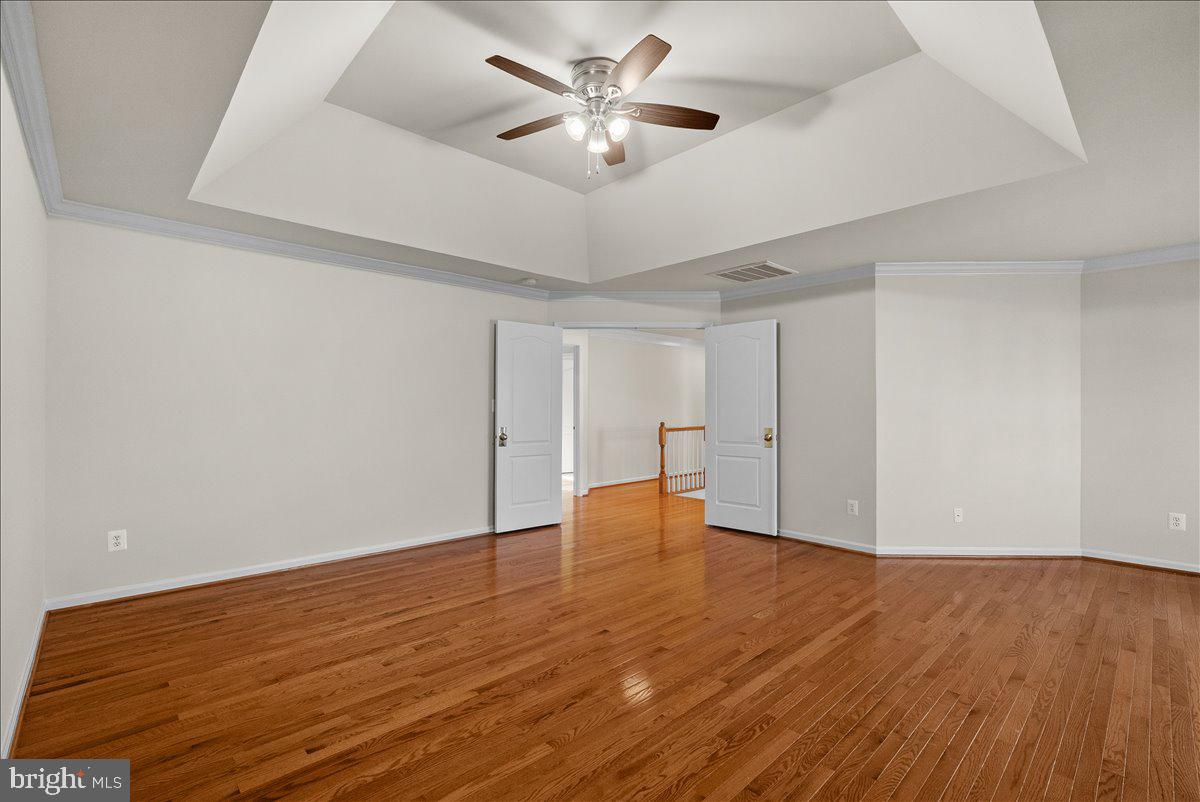 SOUTH RIDING - Residential