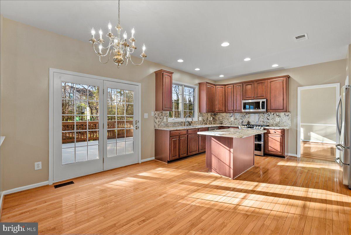 SOUTH RIDING - Residential