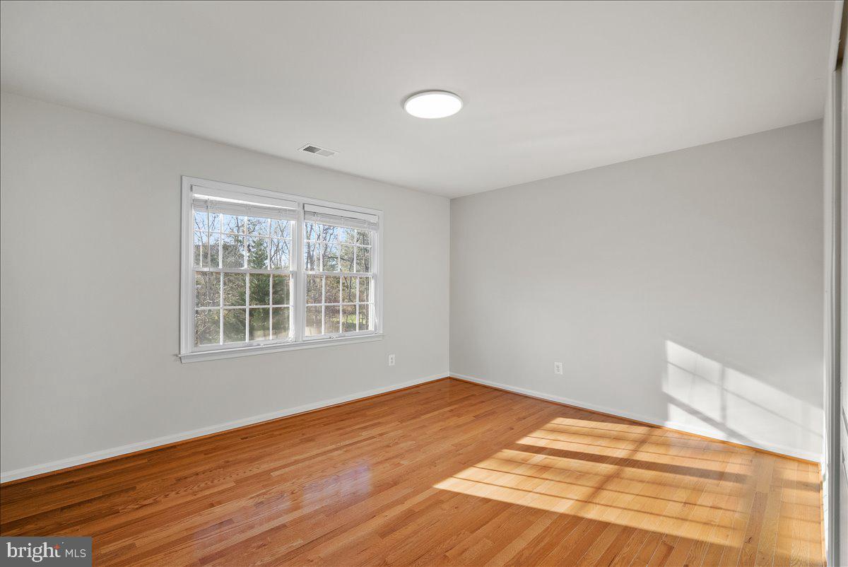 SOUTH RIDING - Residential