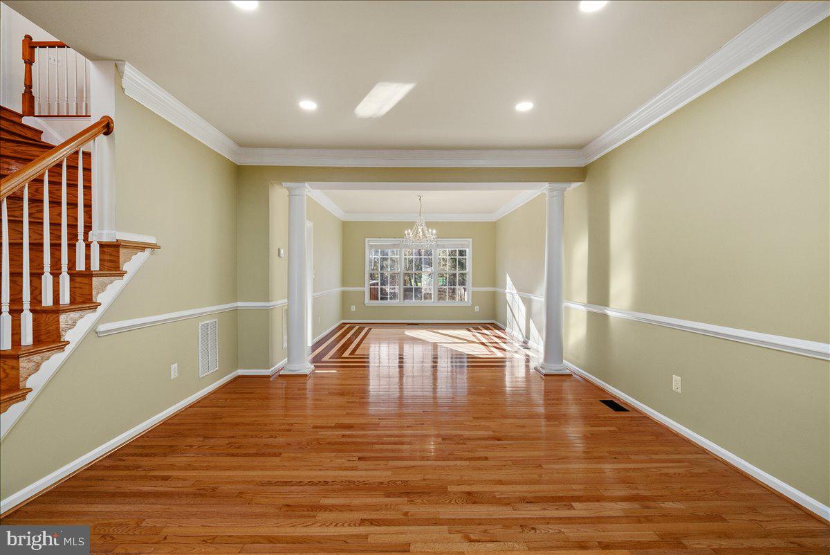 SOUTH RIDING - Residential