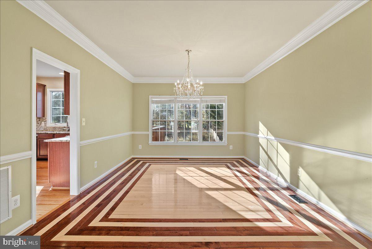 SOUTH RIDING - Residential