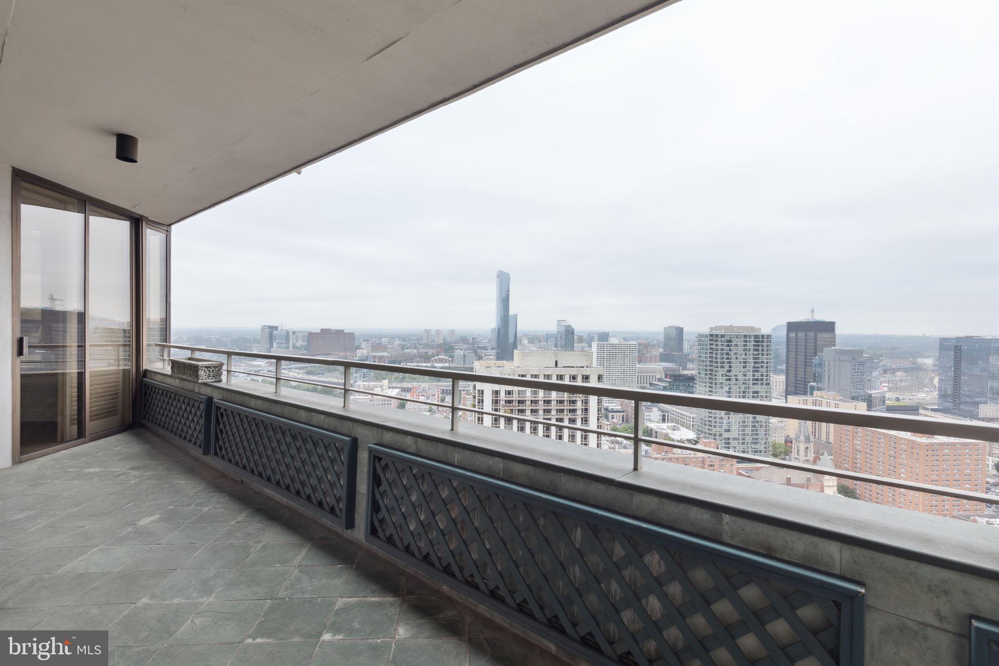 RITTENHOUSE SQUARE - Residential Lease