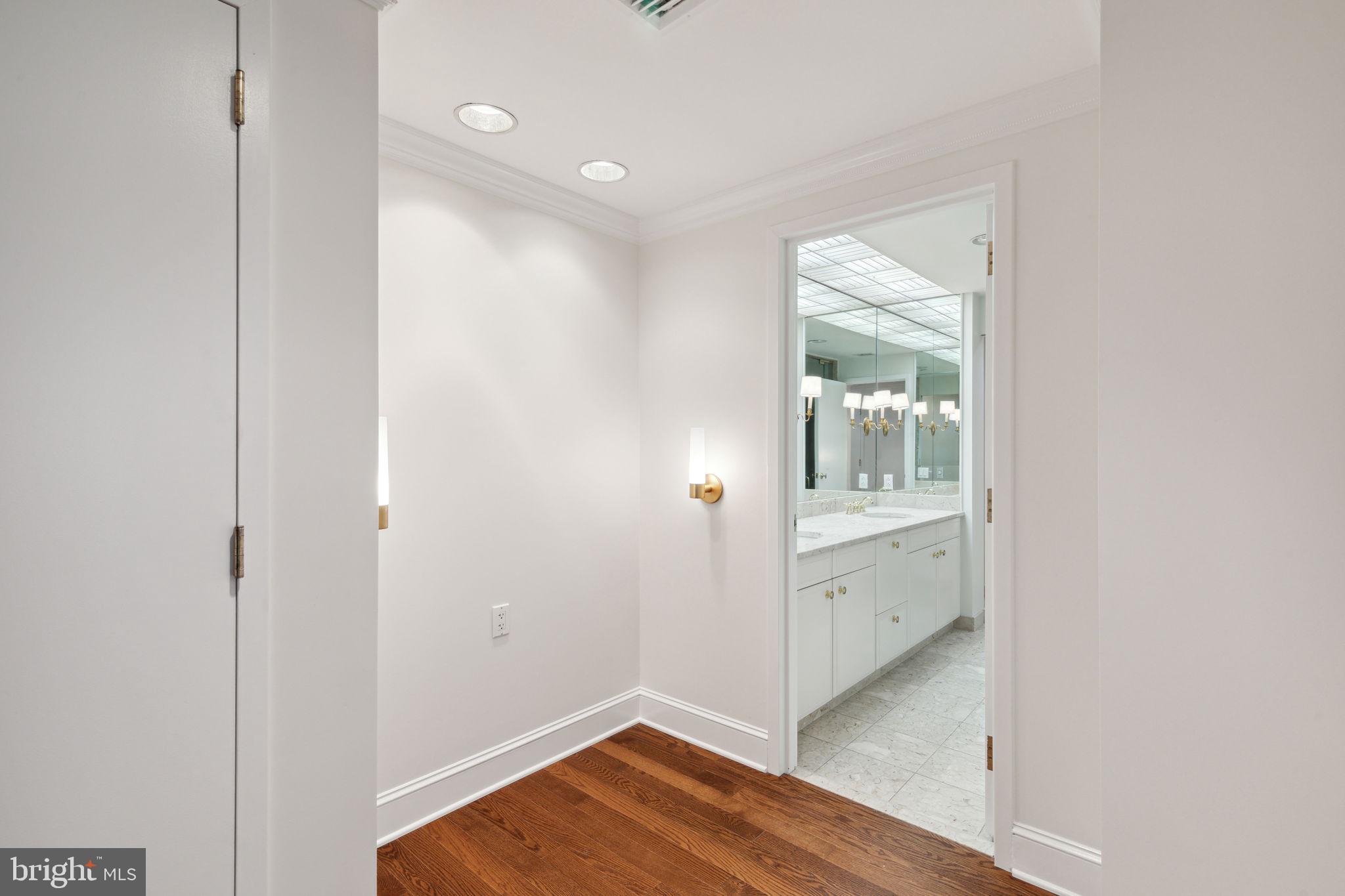 RITTENHOUSE SQUARE - Residential Lease