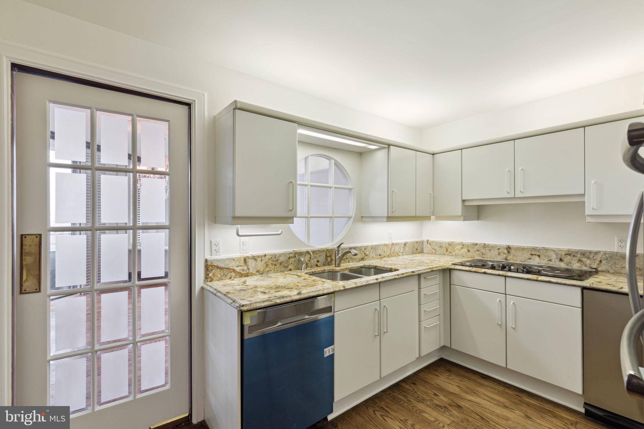 RITTENHOUSE SQUARE - Residential Lease