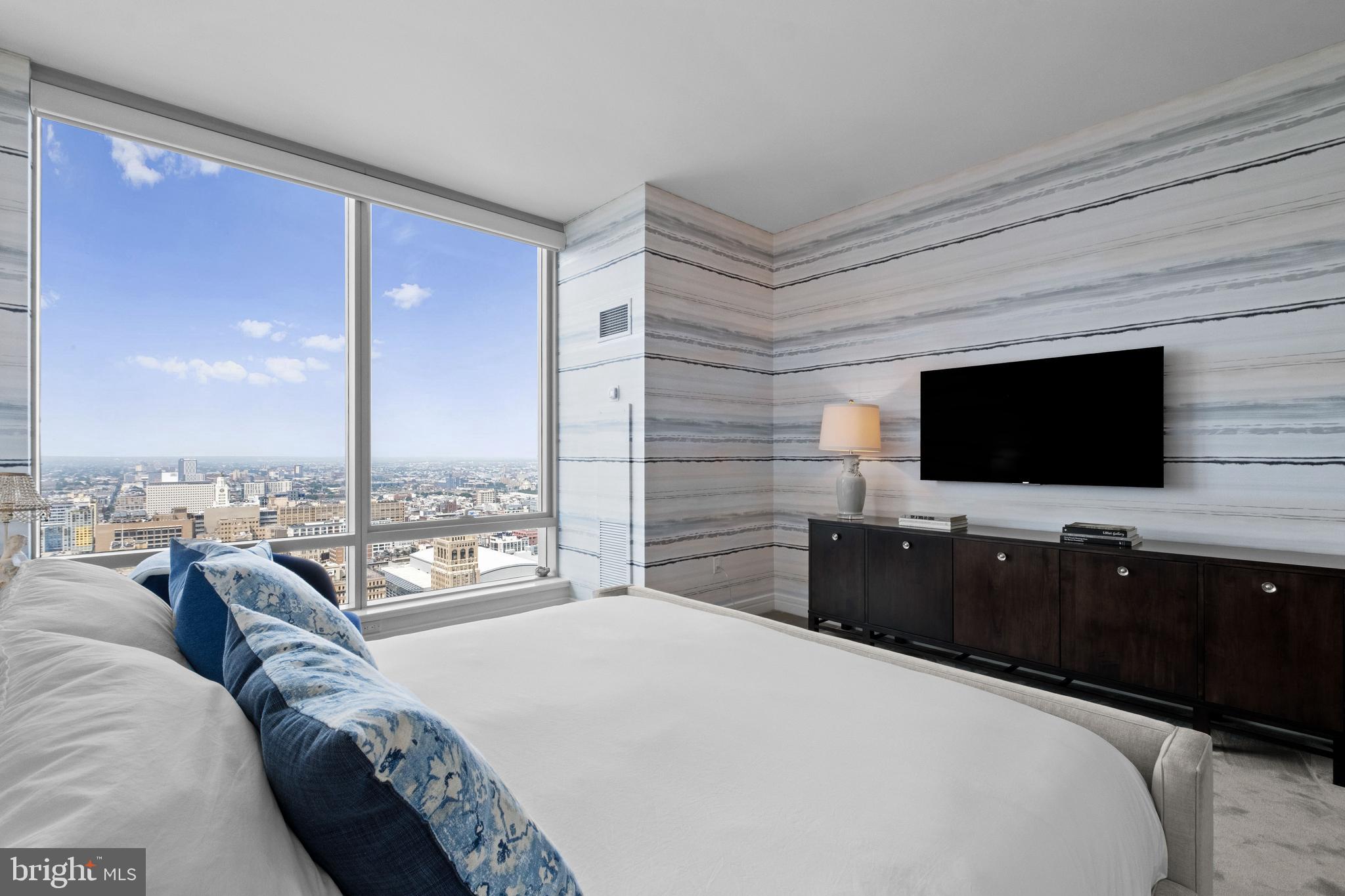 CENTER CITY - Residential