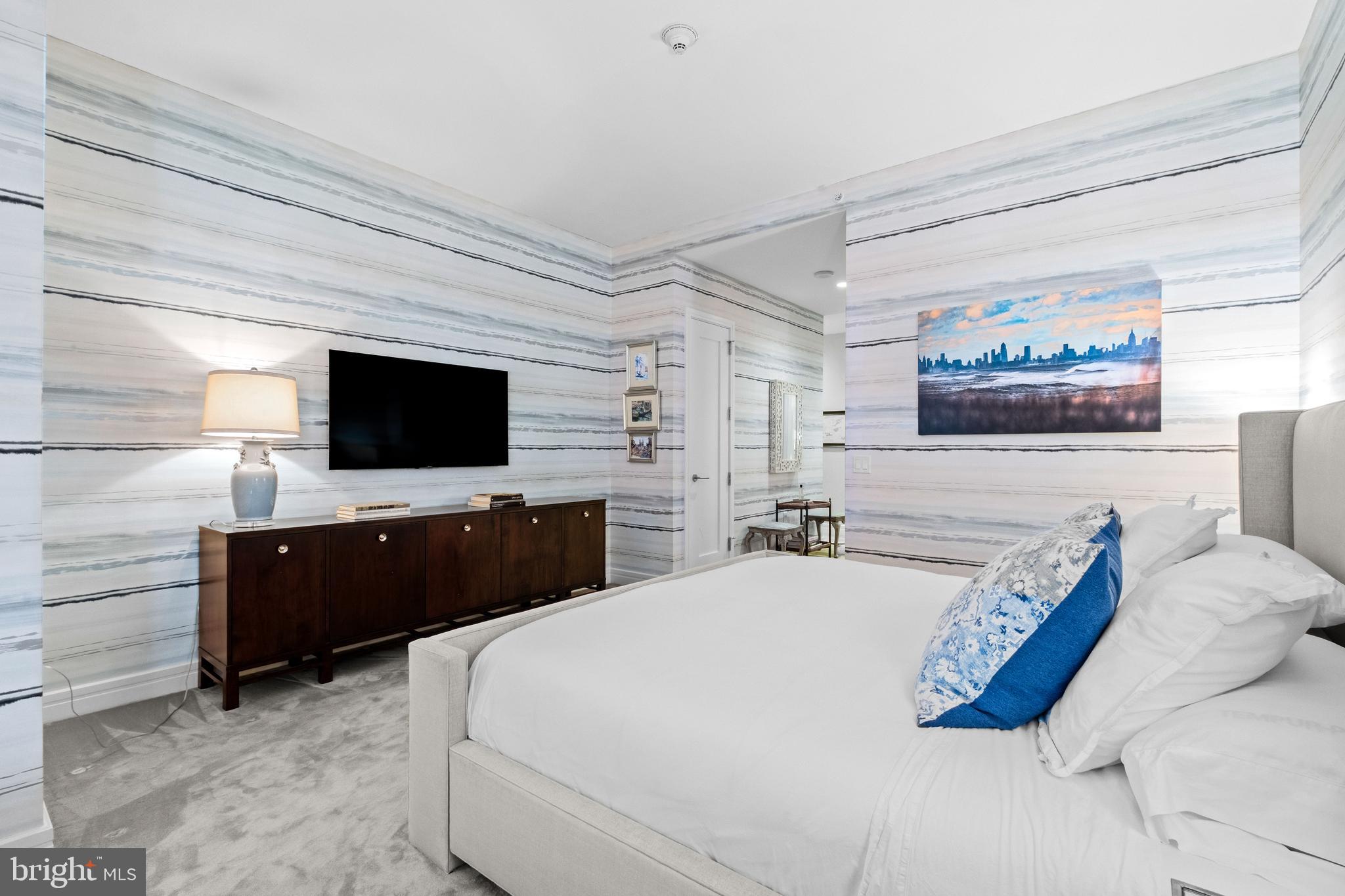 CENTER CITY - Residential