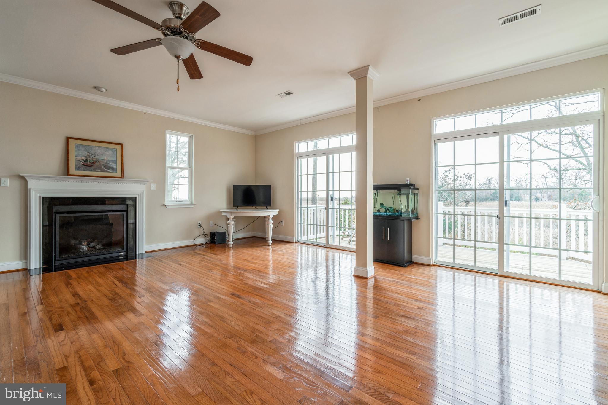 SNUG HARBOR - Residential