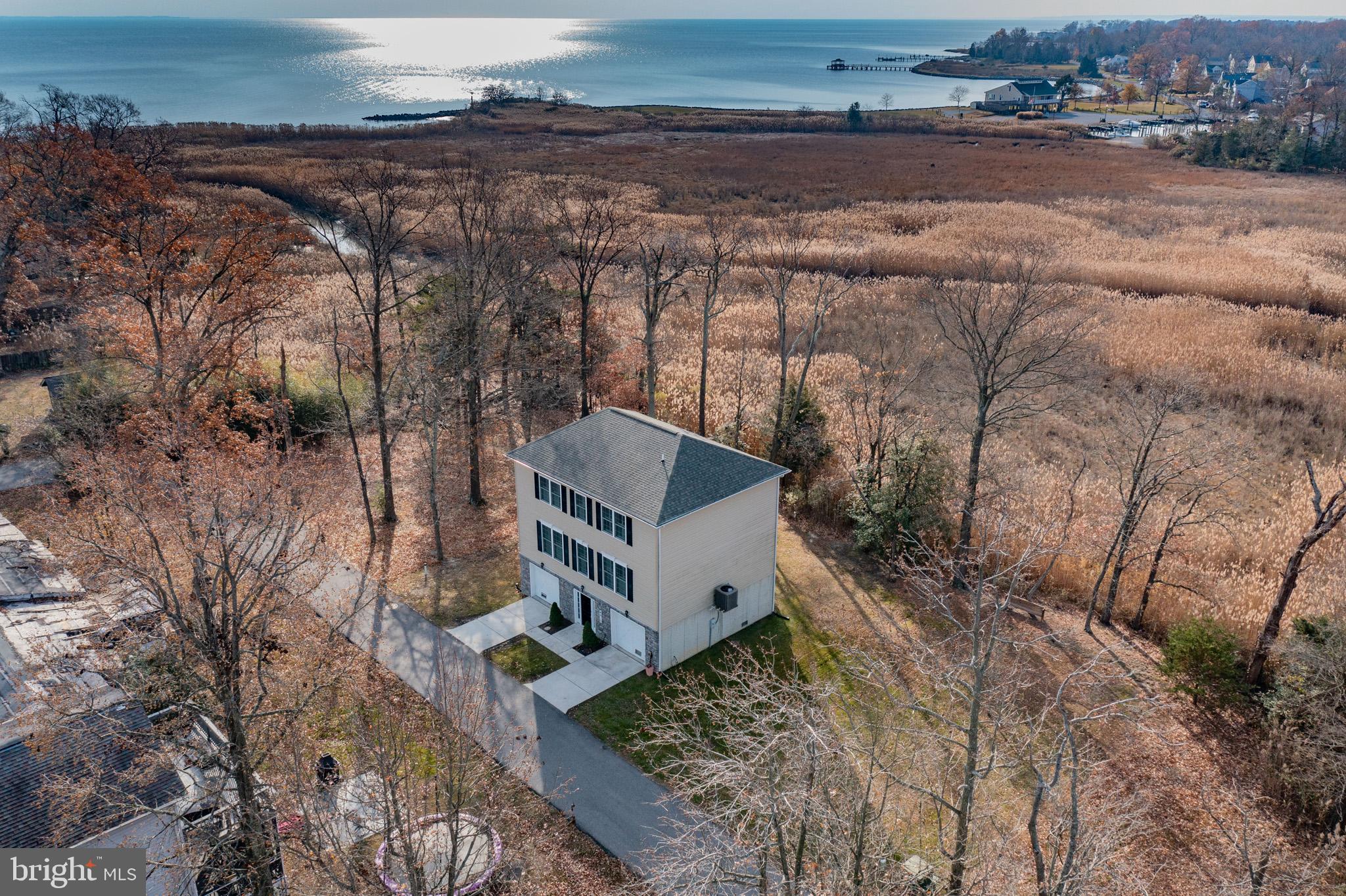 SNUG HARBOR - Residential