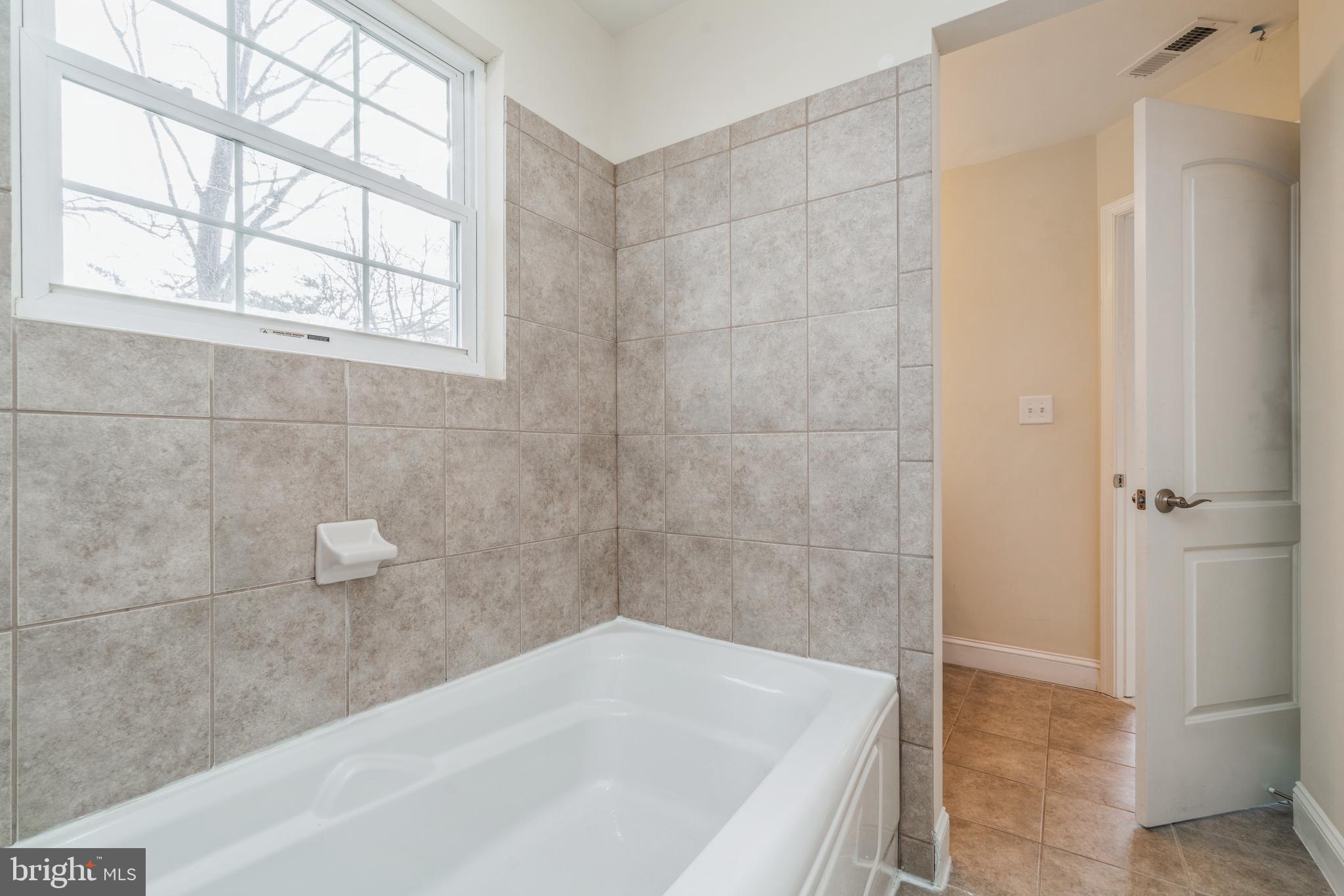 SNUG HARBOR - Residential